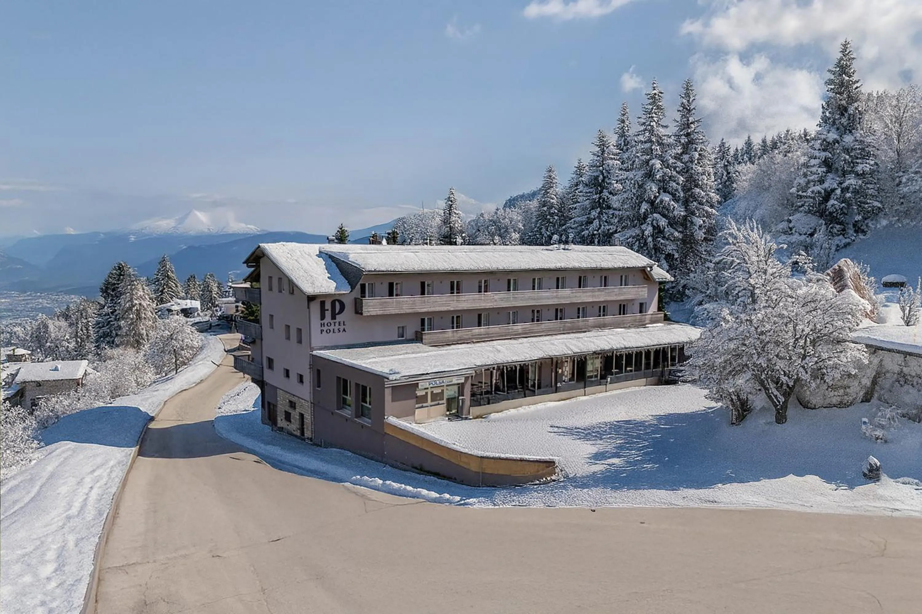 Property building in Hotel Polsa