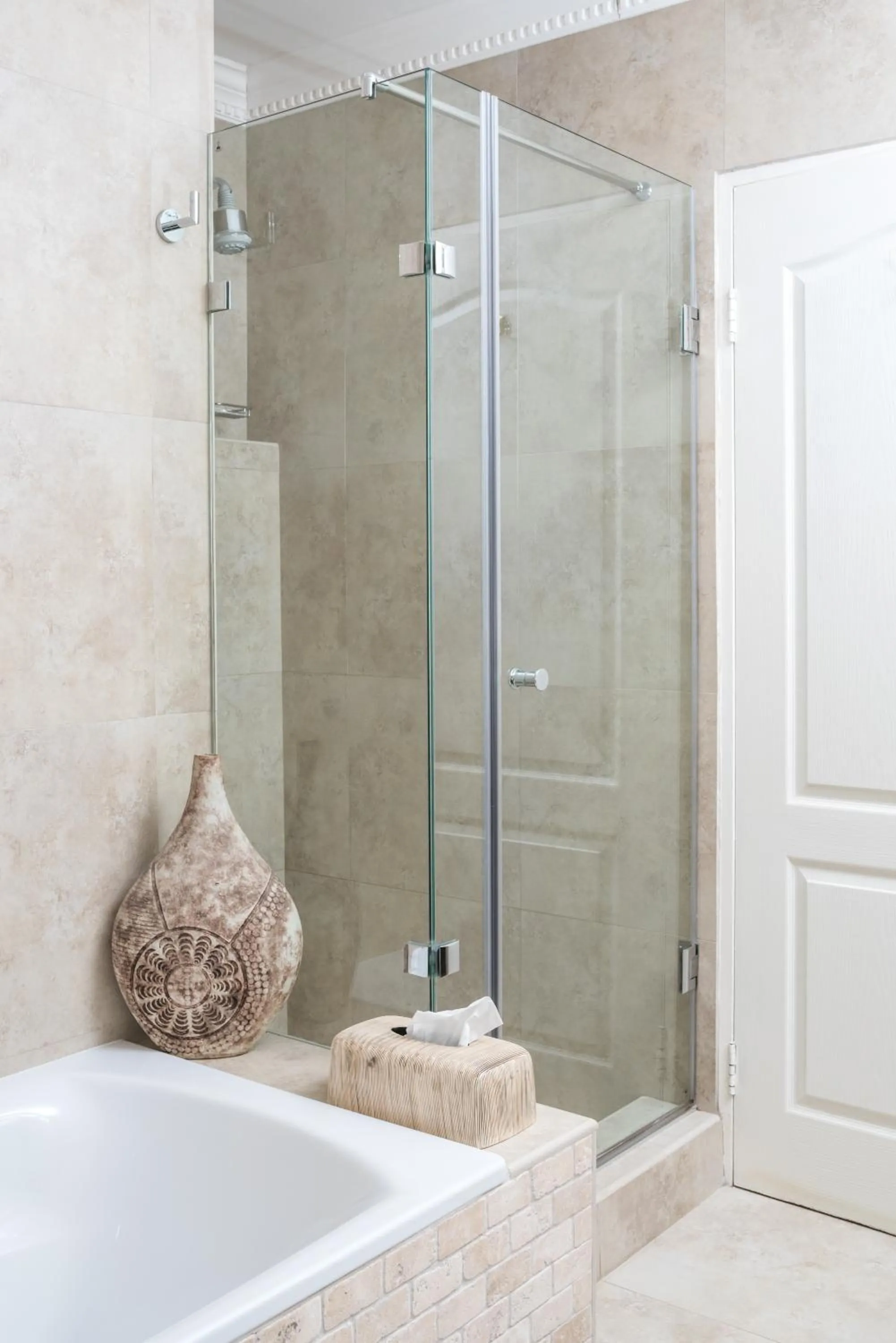 Shower in Blaauwheim Guest House