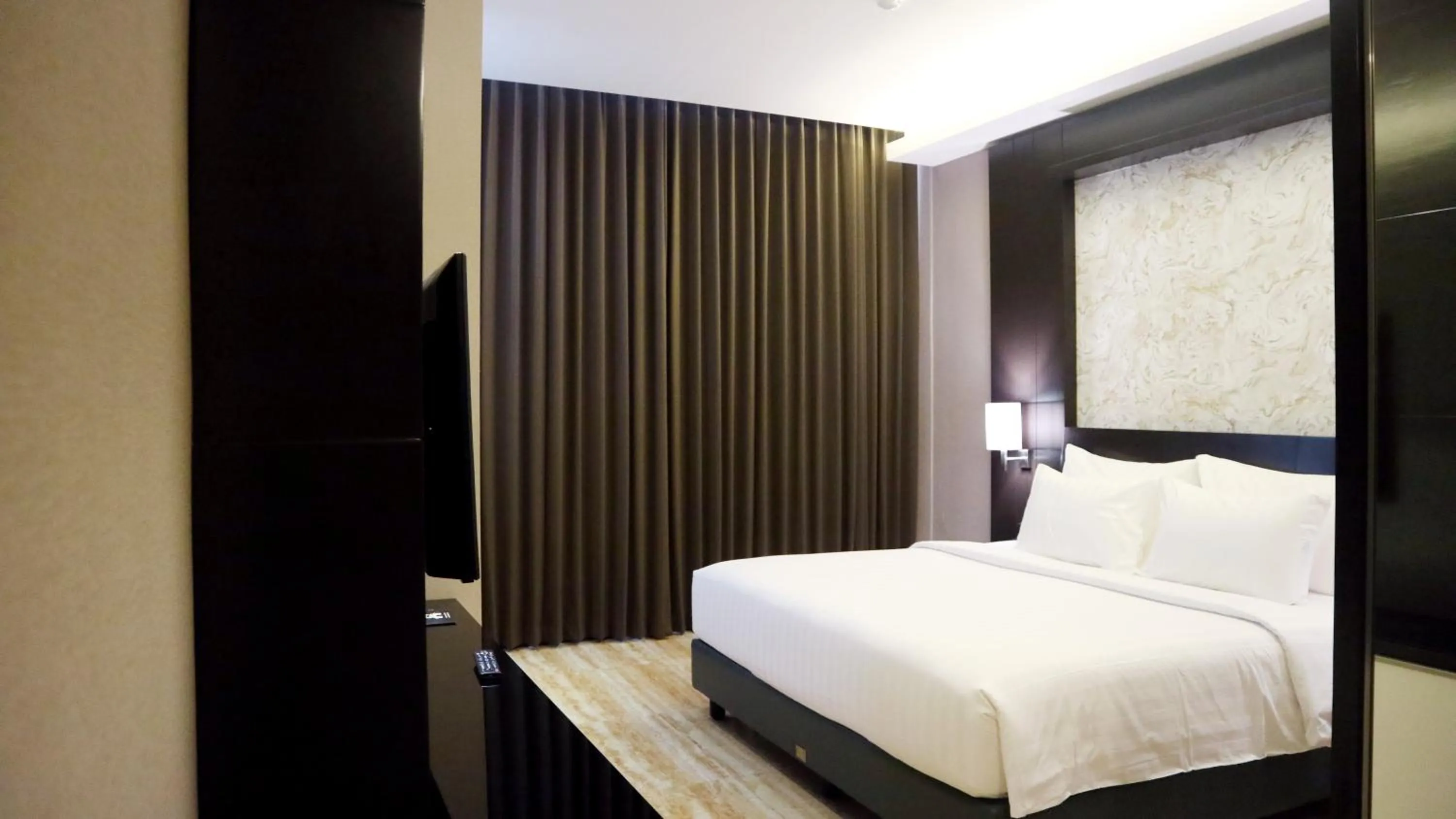 Bed in Grand Karlita Hotel Purwokerto