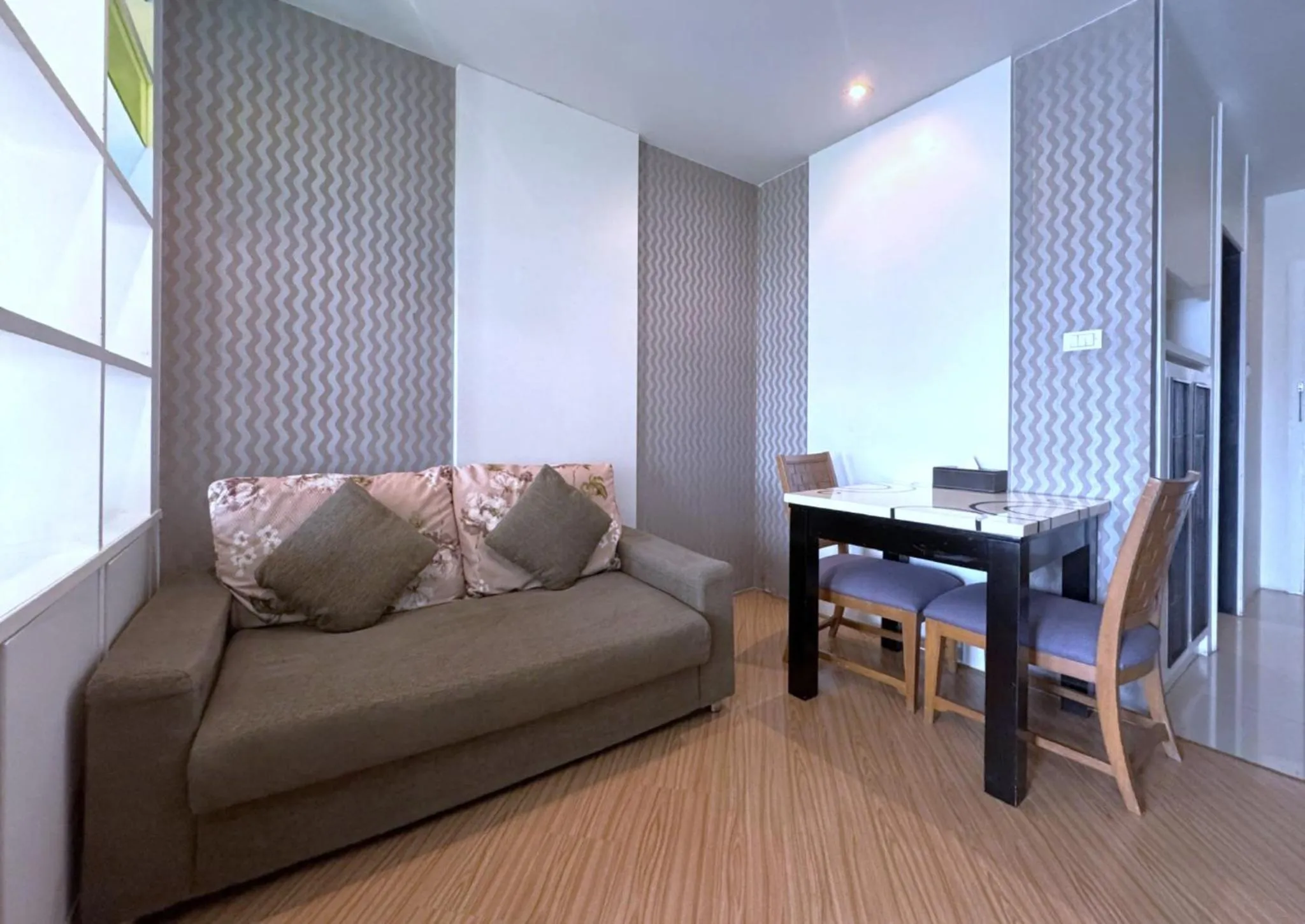 Living room in The Sunreno Hotel Bangkok