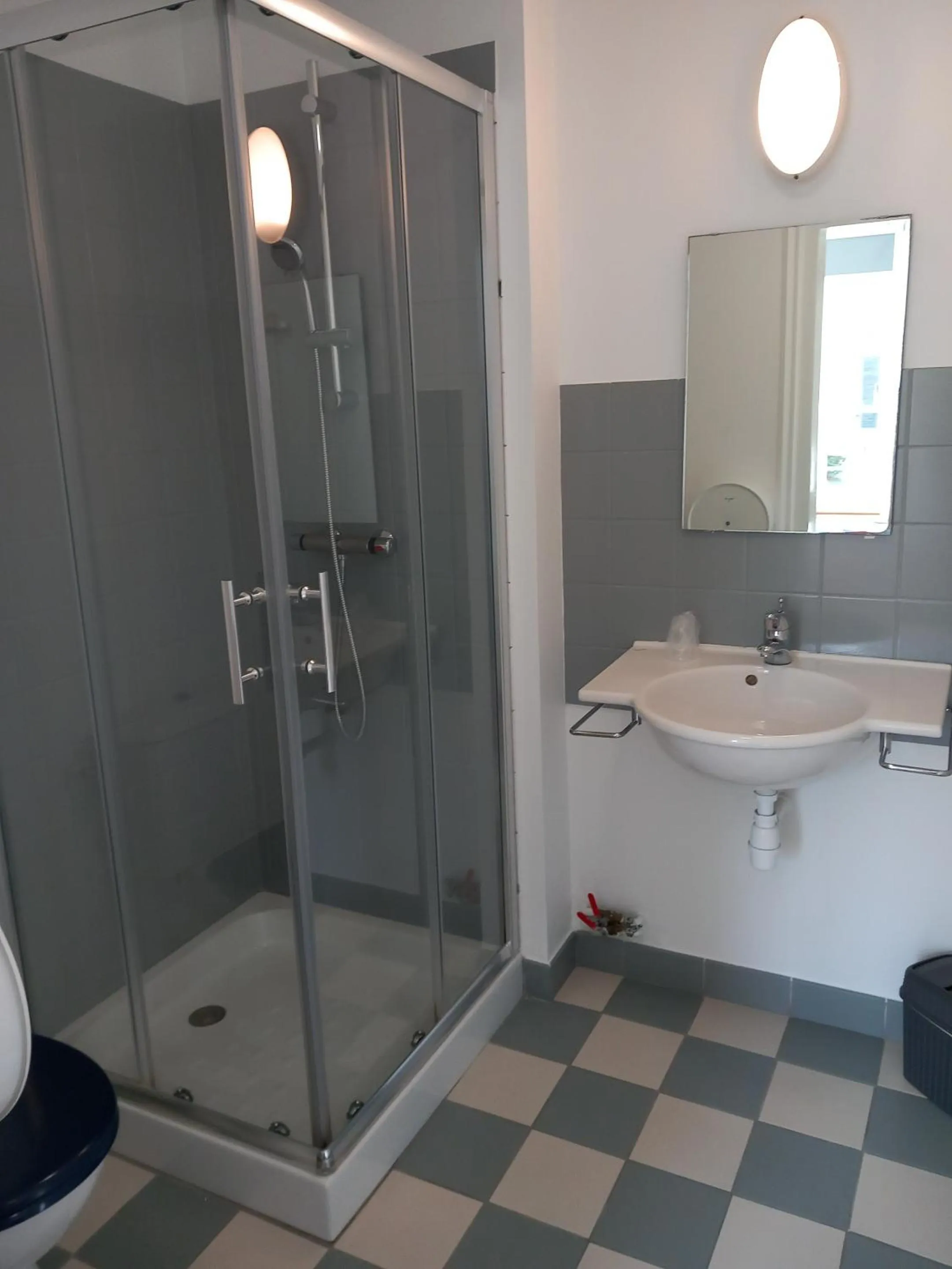 Bathroom in Château du Bourg