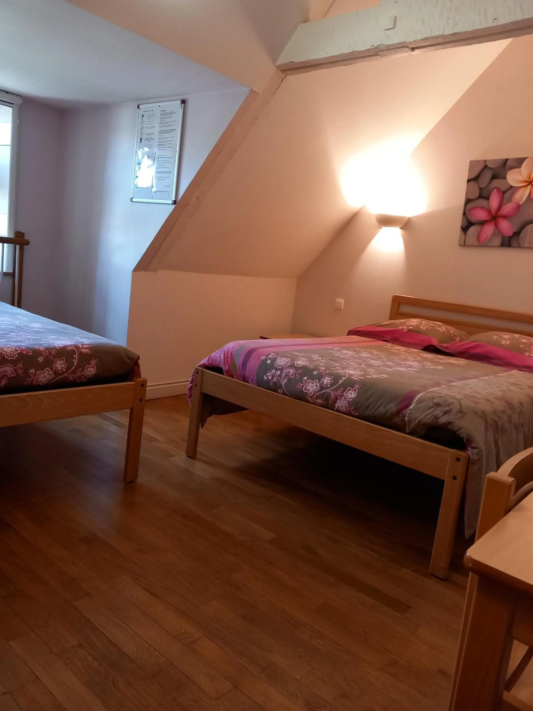 Bedroom, Bed in Château du Bourg