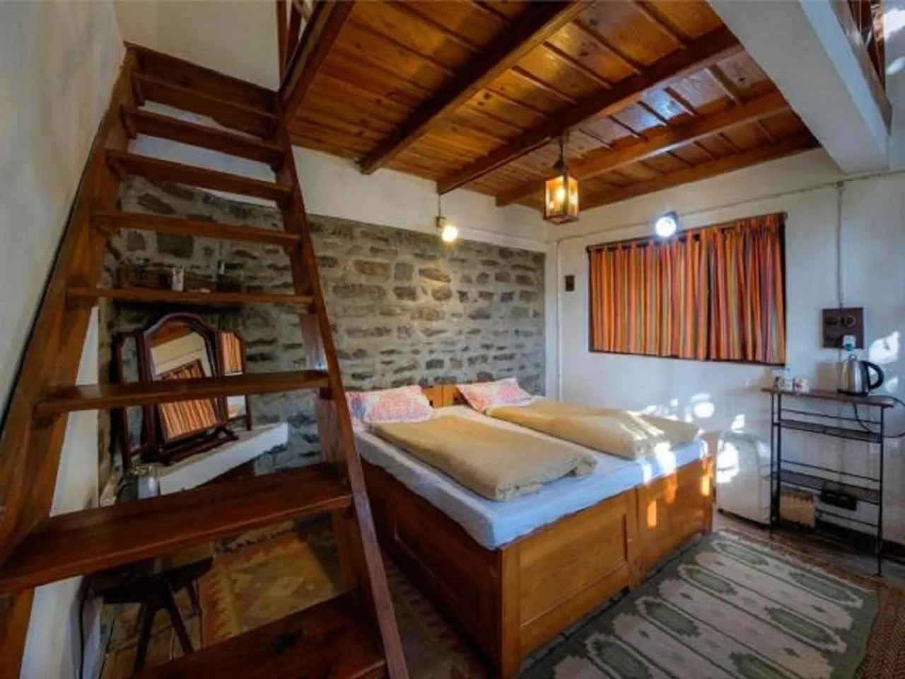 Photo of the whole room, Bed in Jungle Lore Birding Lodge