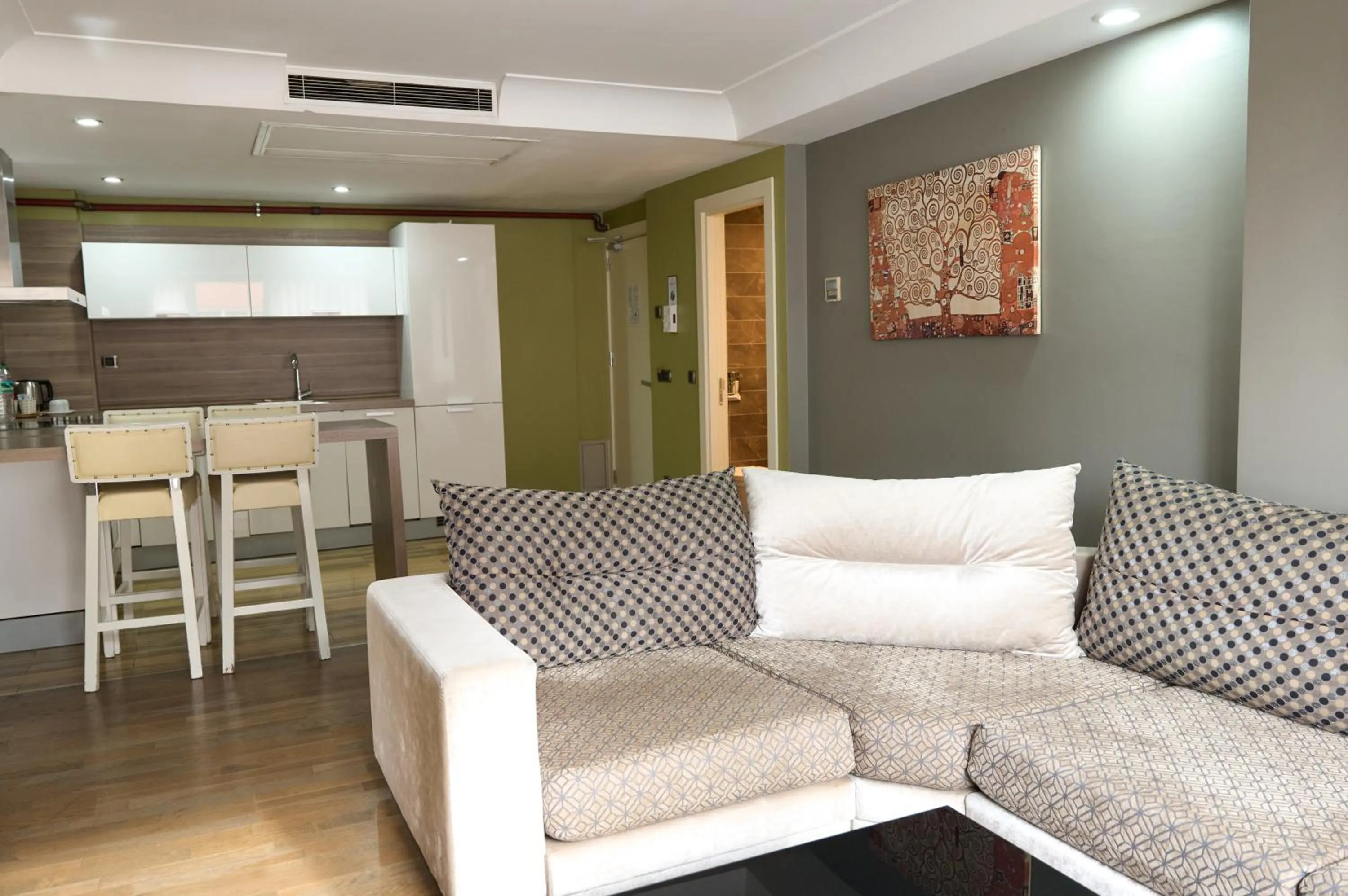 Taba Luxury Suites and Hotel