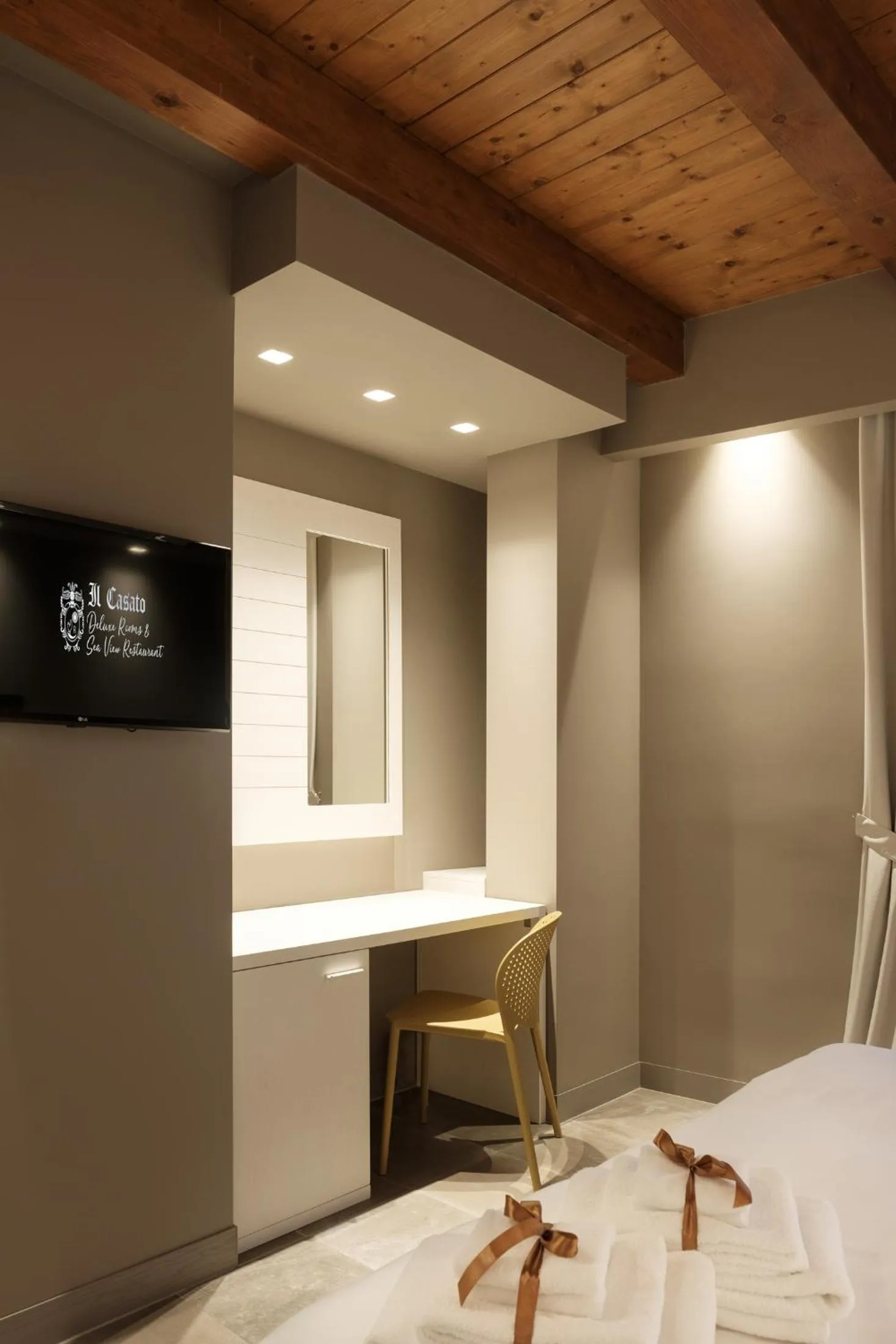 TV and multimedia, Bed in Il Casato Deluxe Rooms