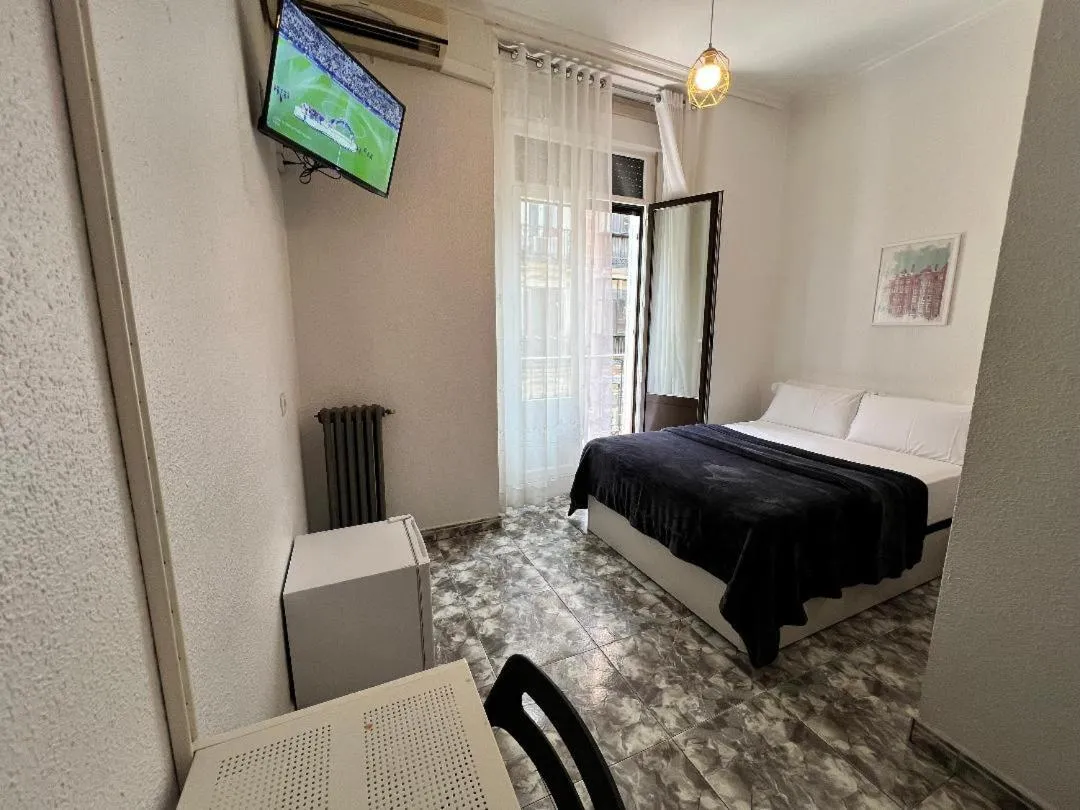 Bed in Hostal Palacios Fuencarral