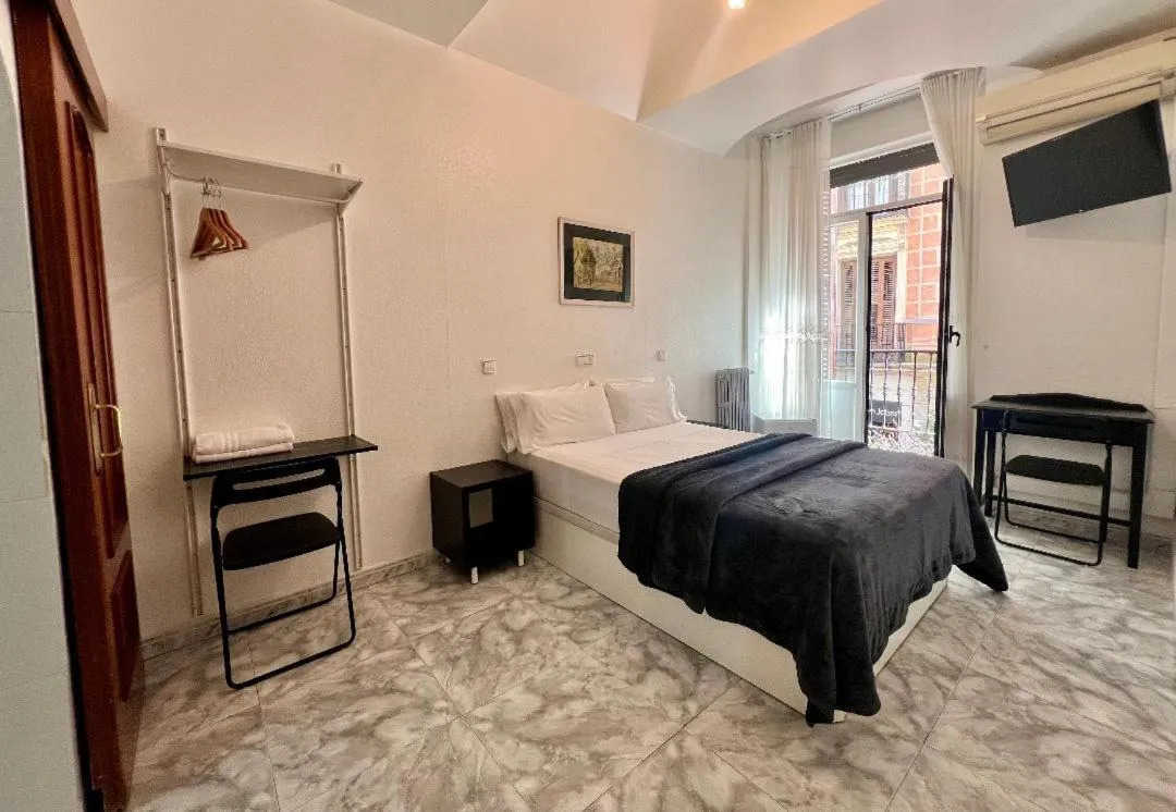 Bed in Hostal Palacios Fuencarral