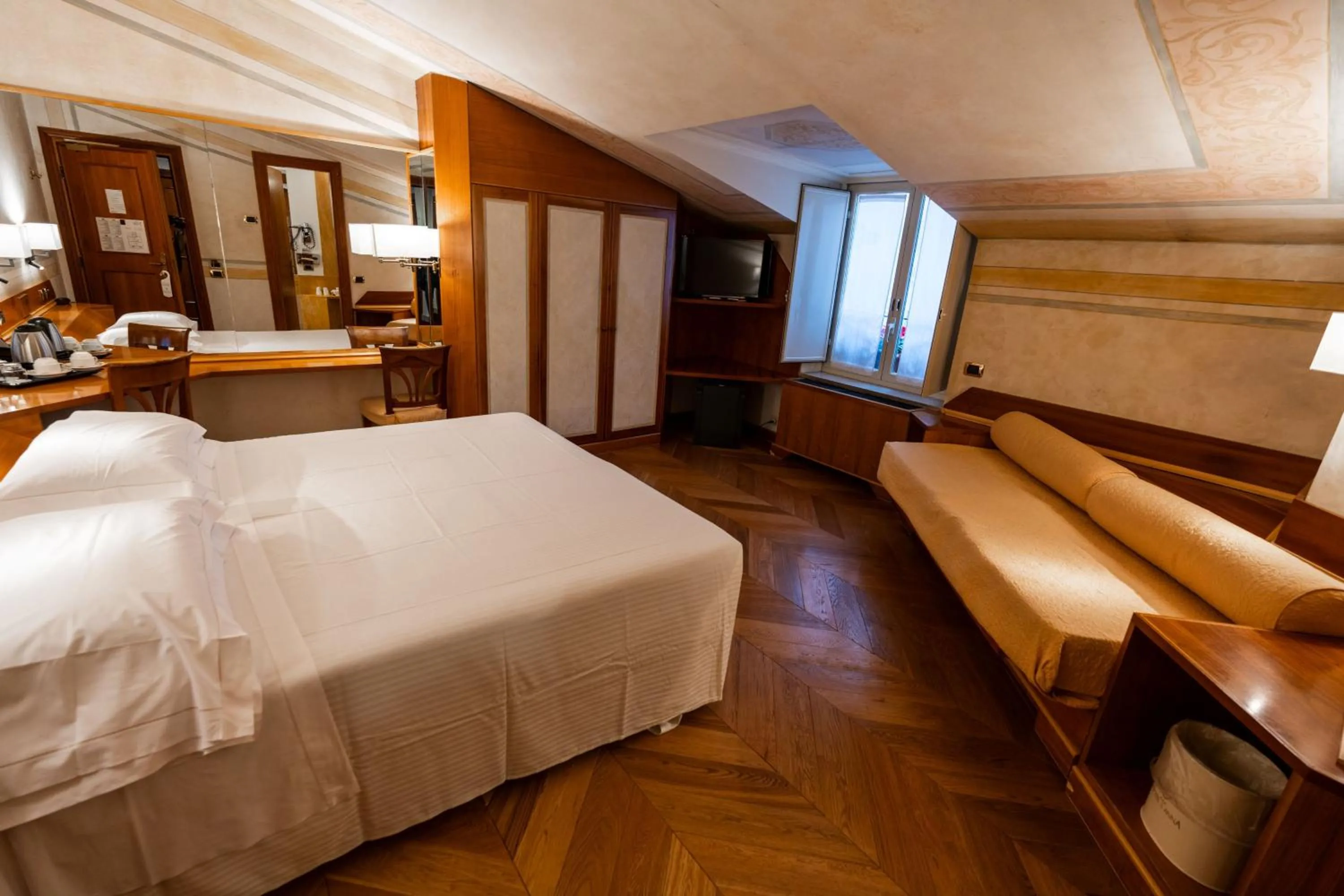 Bedroom, Bed in Hotel S. Anna