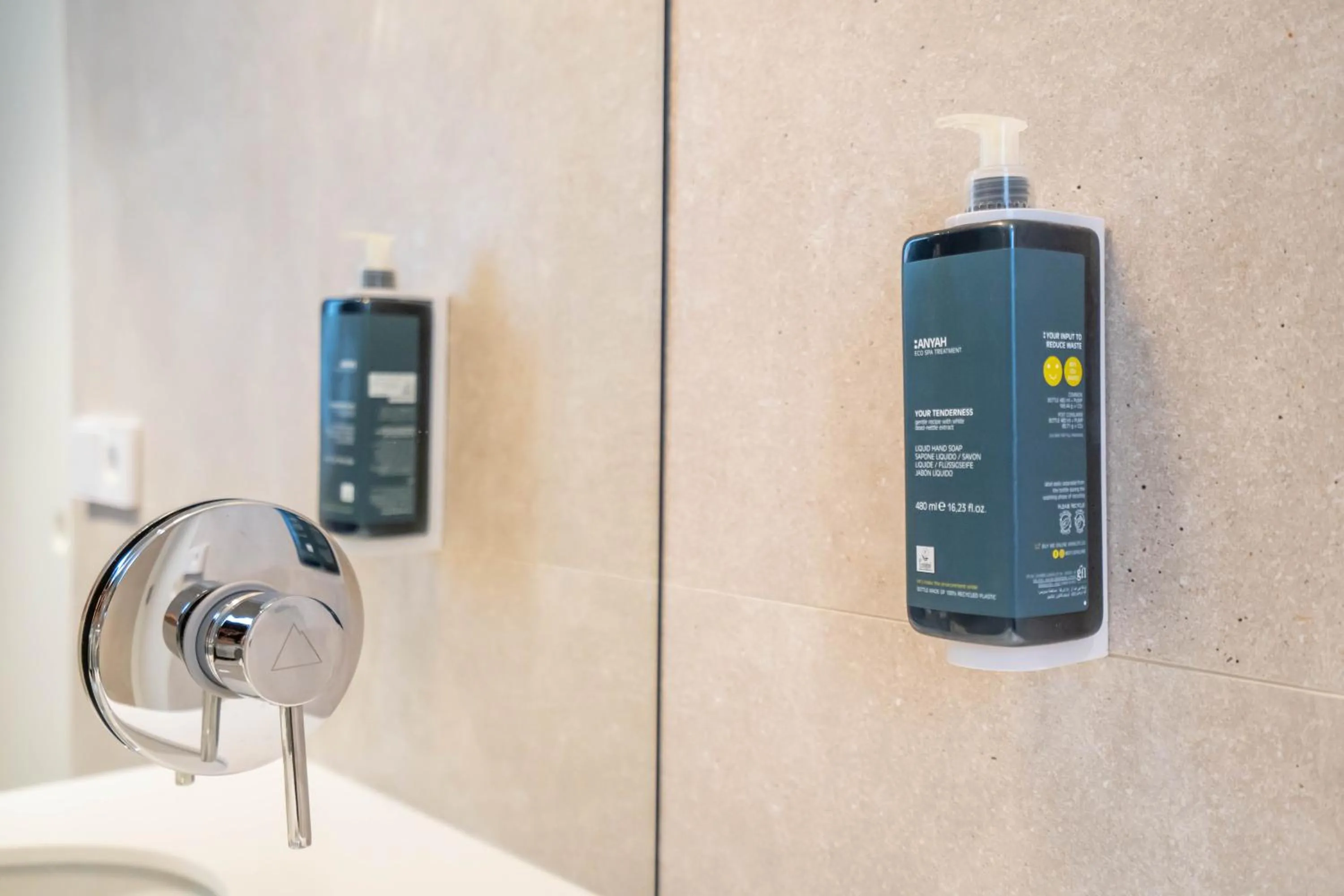 Bathroom in Teide Rooms