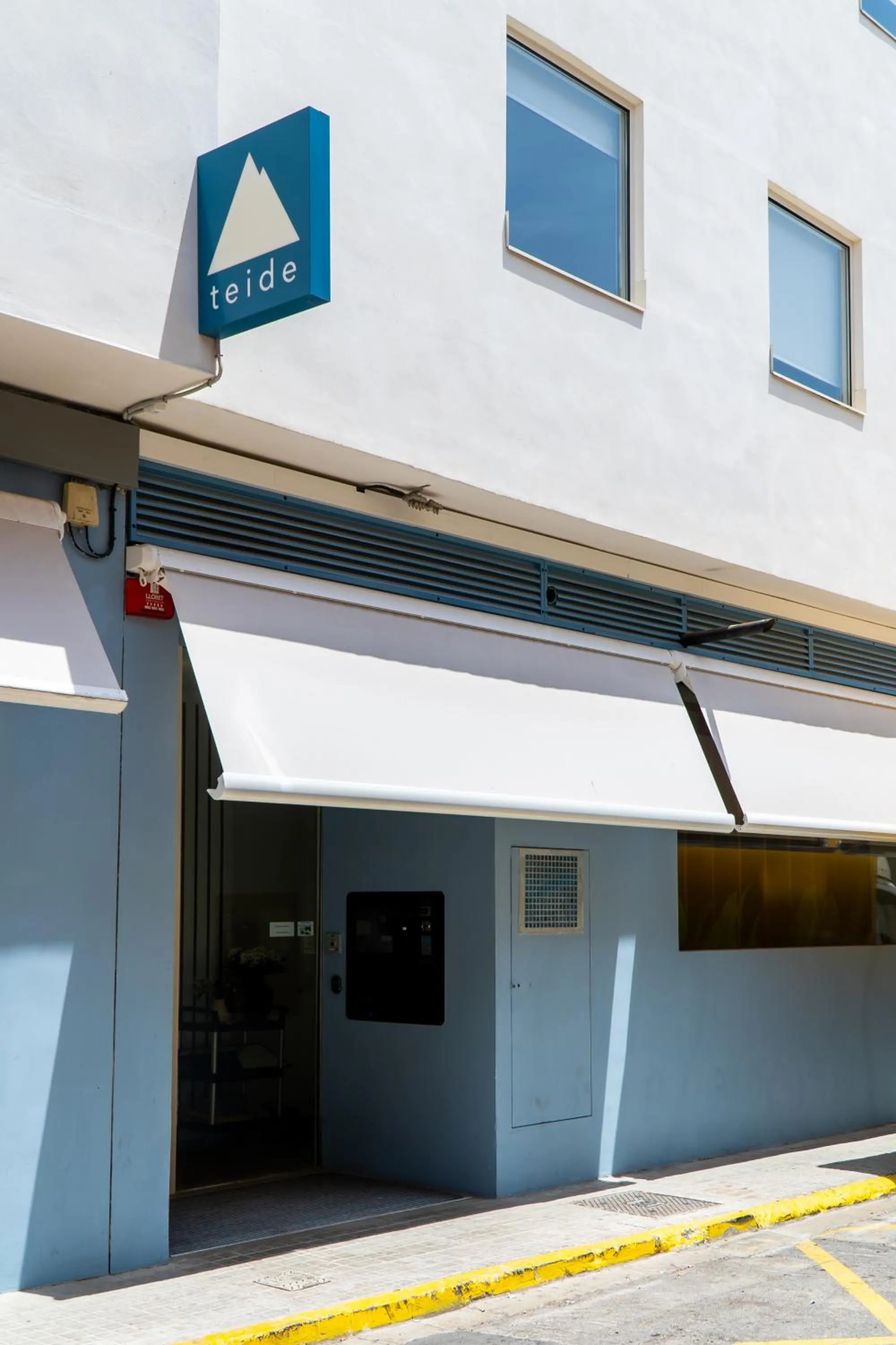 Facade/entrance in Teide Rooms