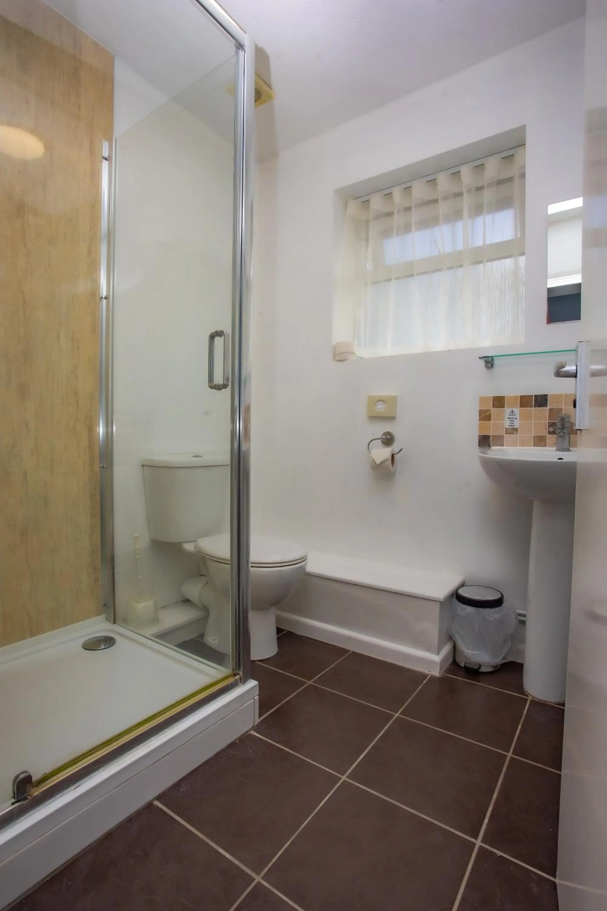 Shower in Bells Hotel