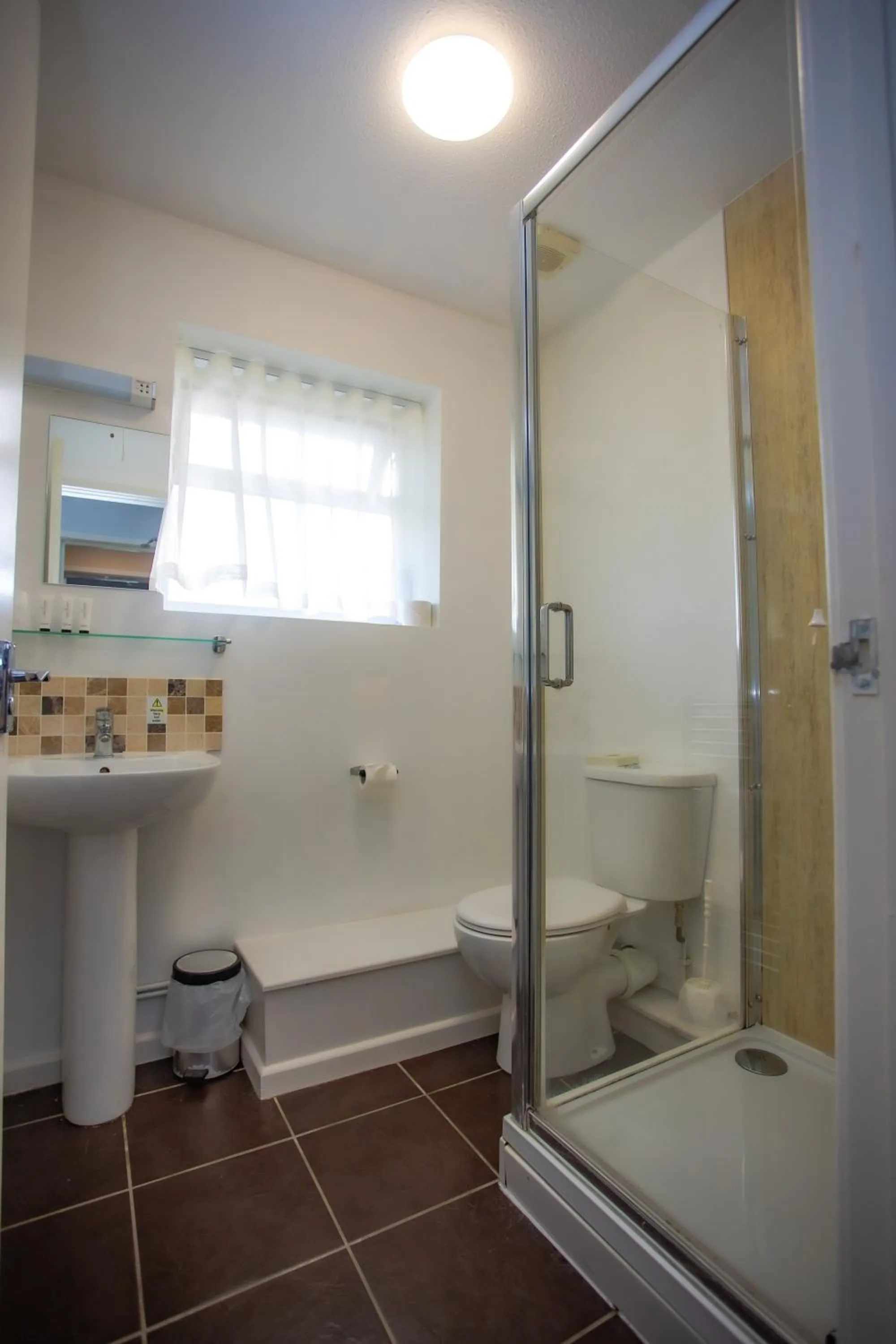 Shower in Bells Hotel