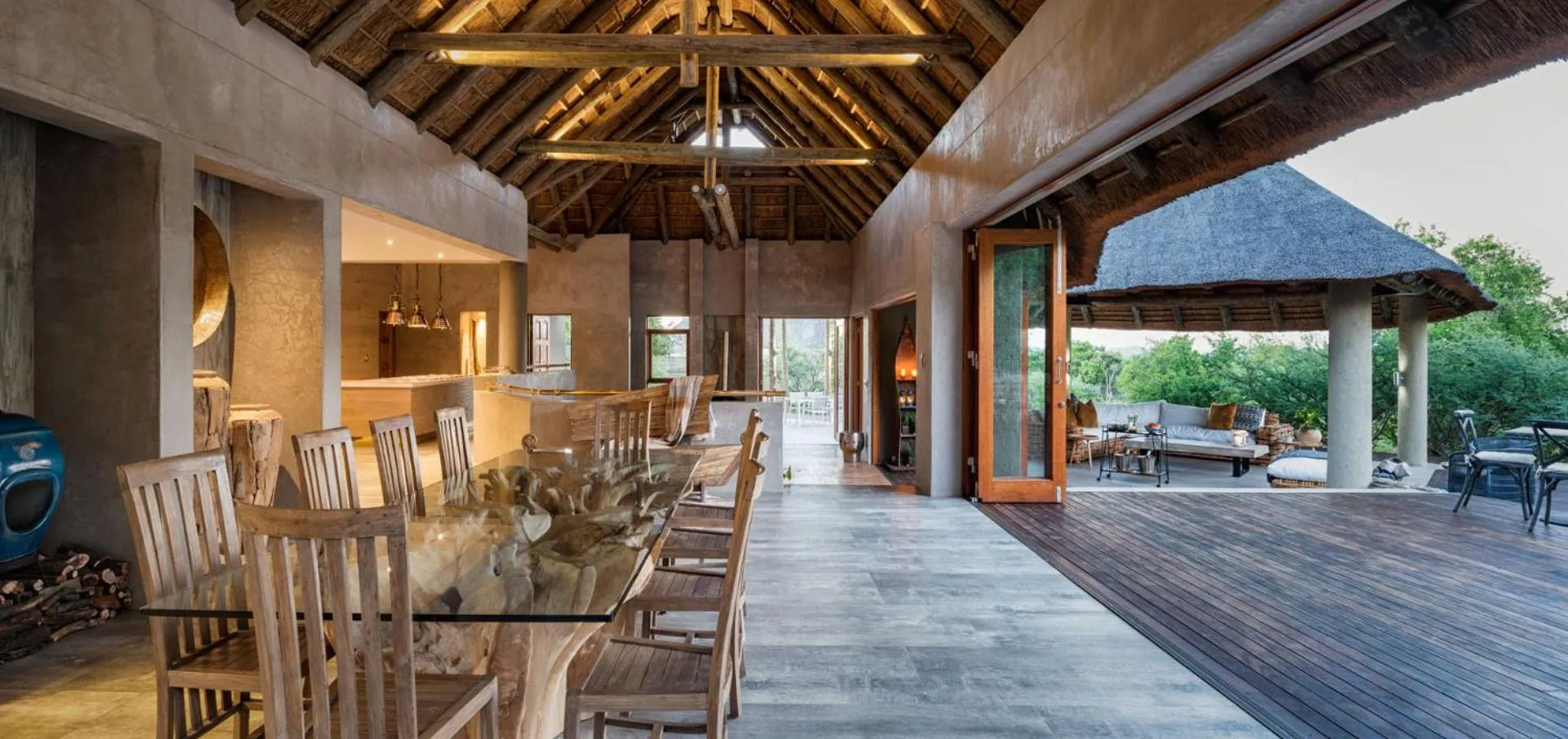 Patio in Lush Private Game Lodge