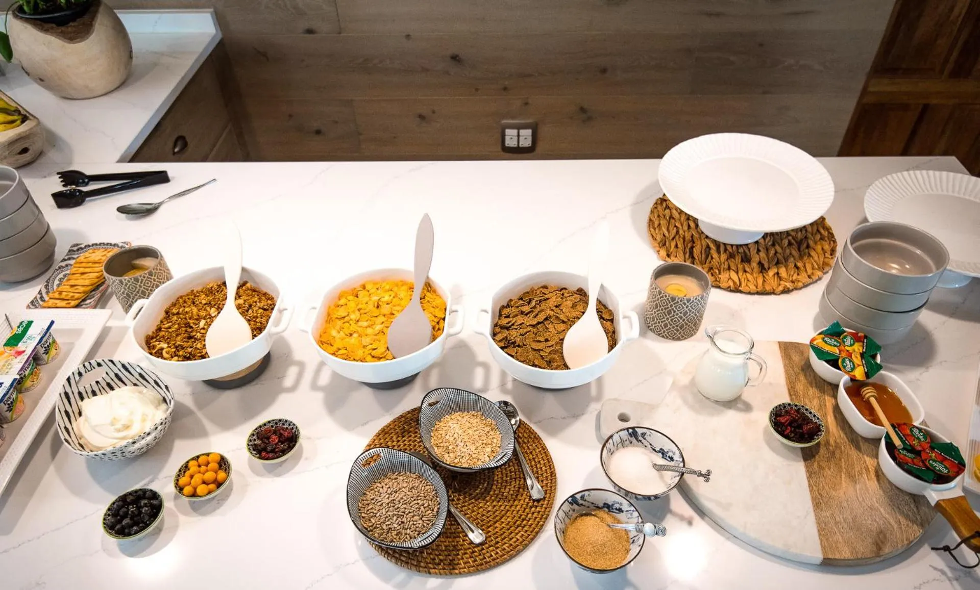 Breakfast in Lush Private Game Lodge