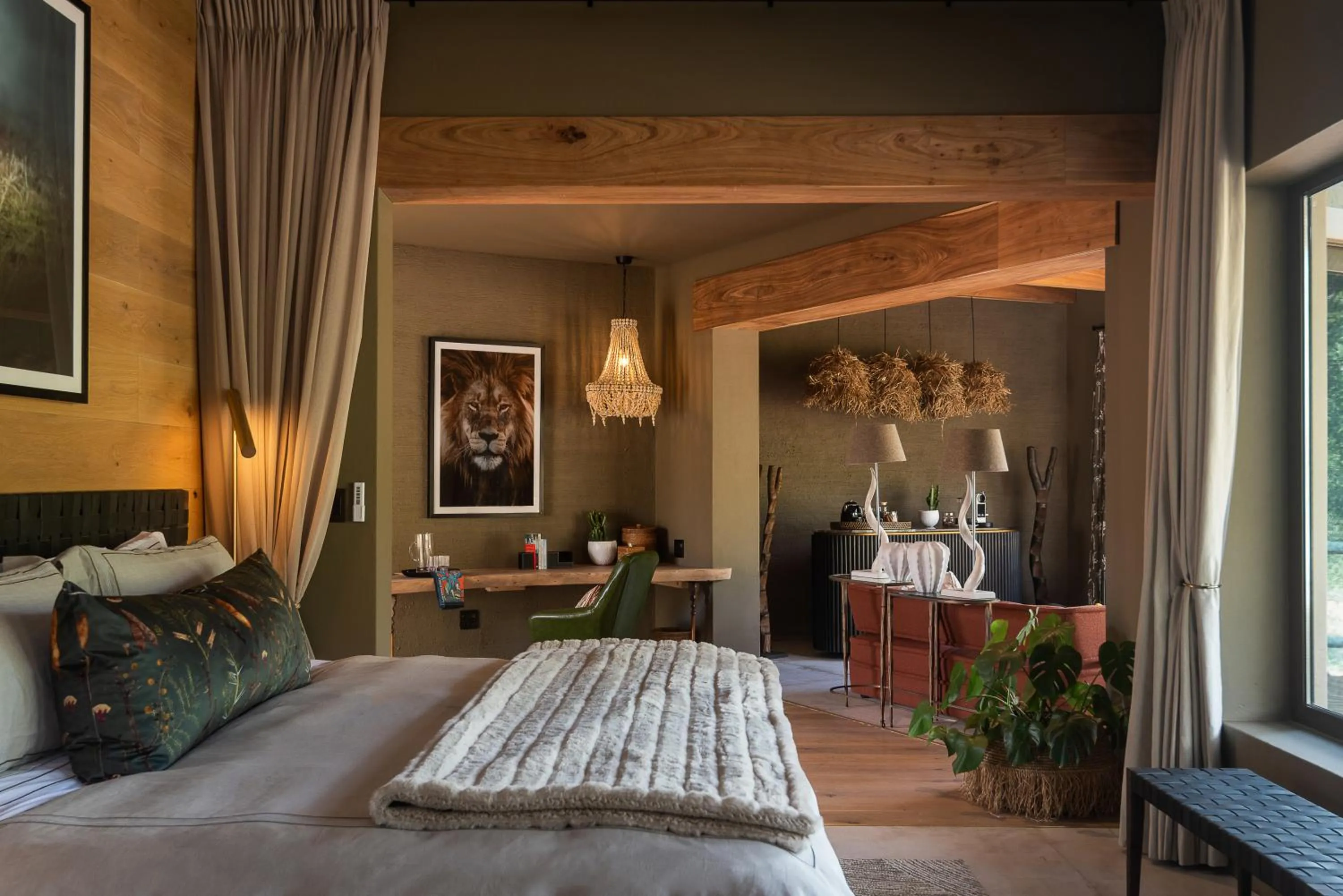 Bedroom, Bed in Lush Private Game Lodge