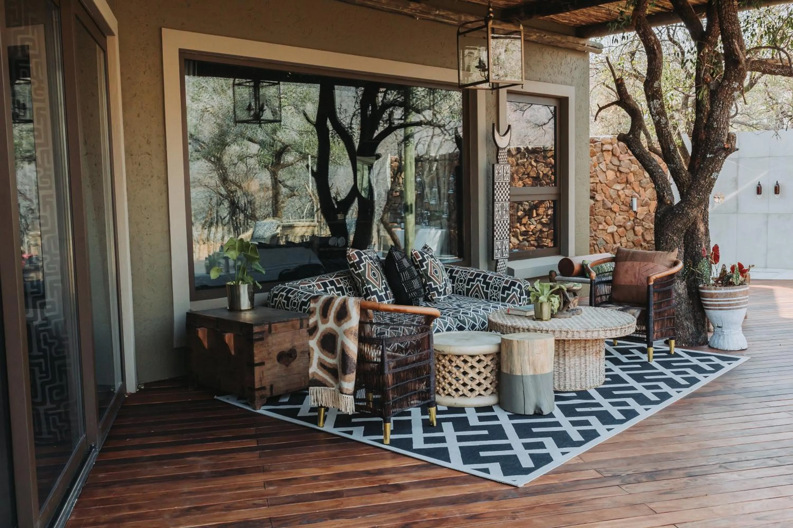Patio in Lush Private Game Lodge