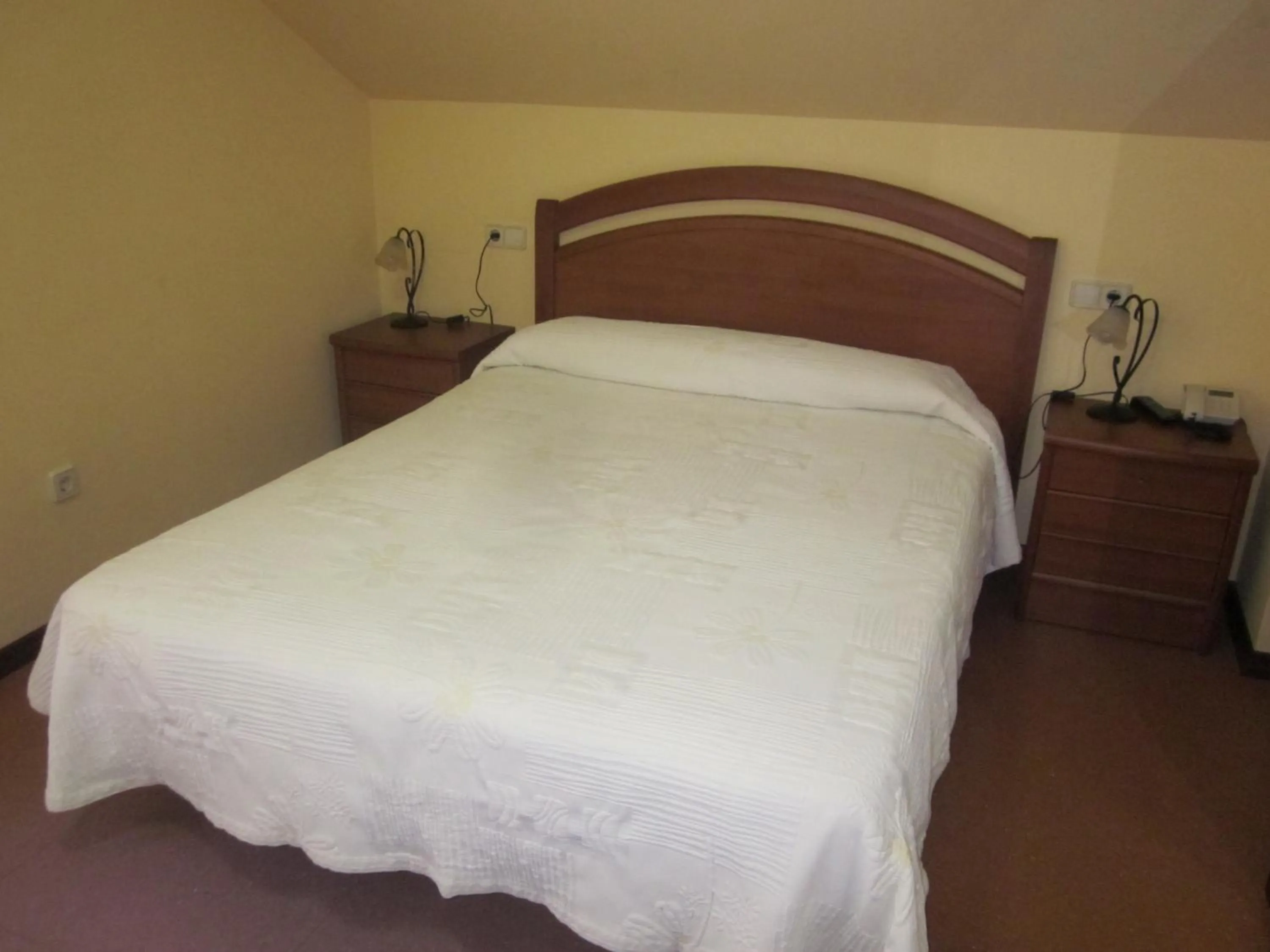 Photo of the whole room, Bed in Hotel Restaurante Loureiro