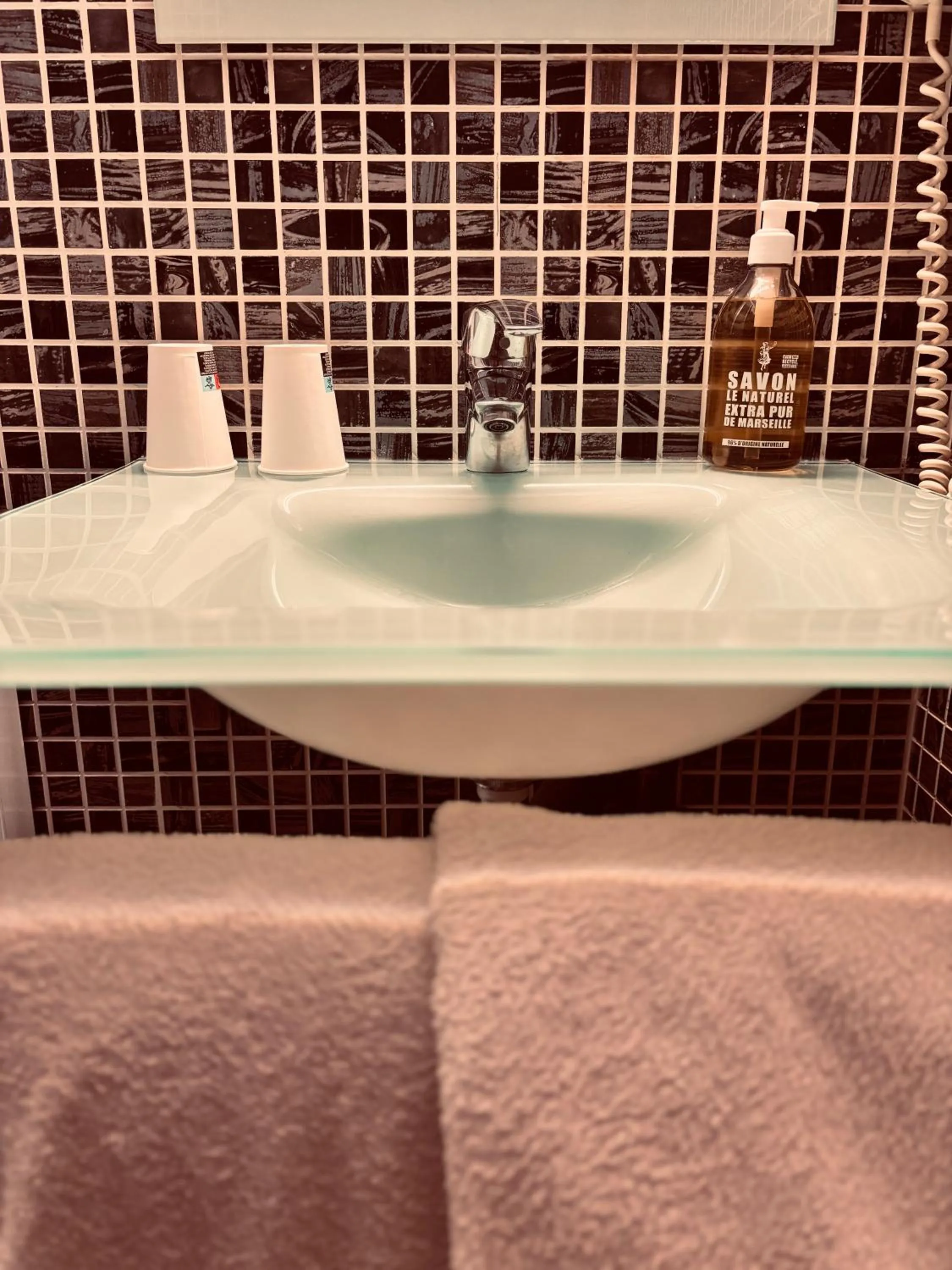 Bathroom in Logis Hôtel Saint Martin