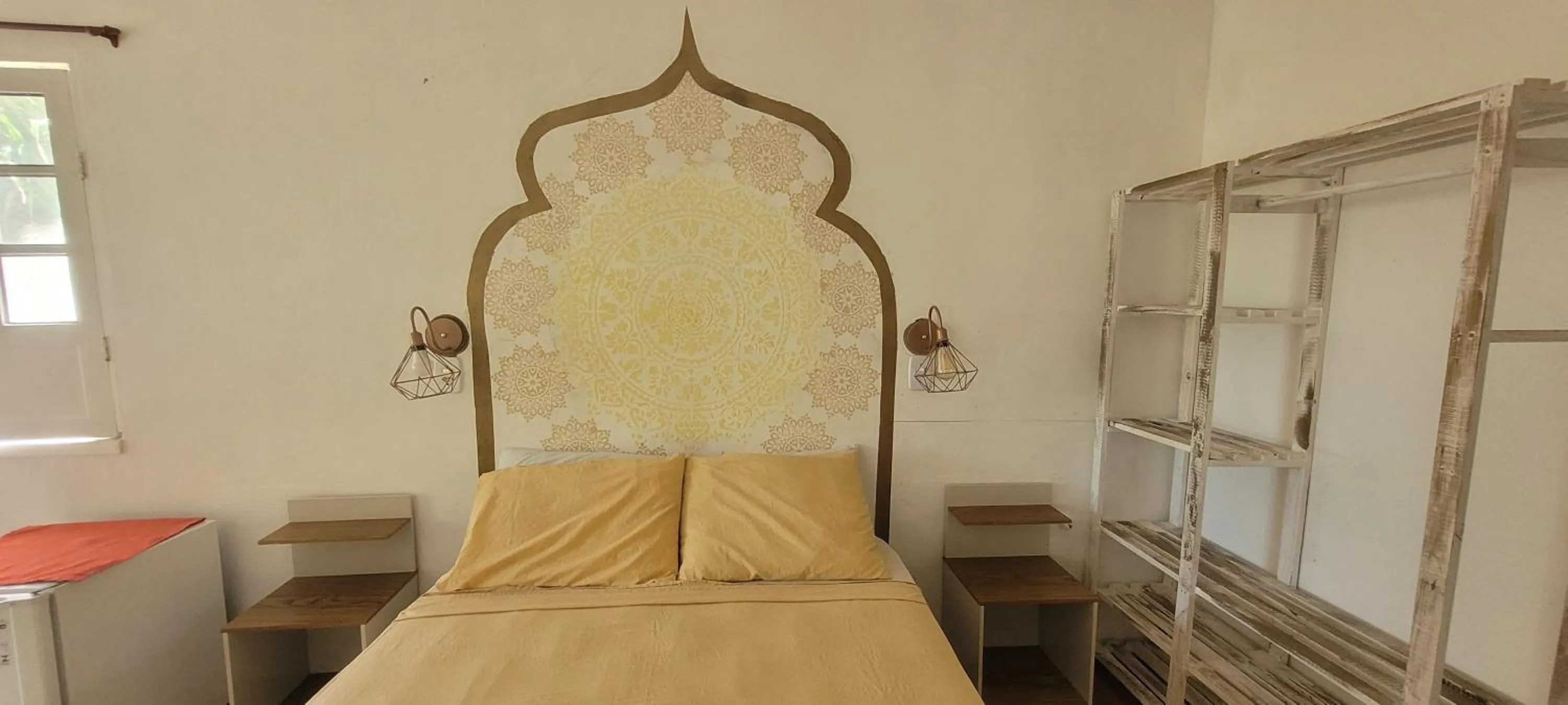 Property building, Bed in Imbassaí Pousada Hostel Lujimba