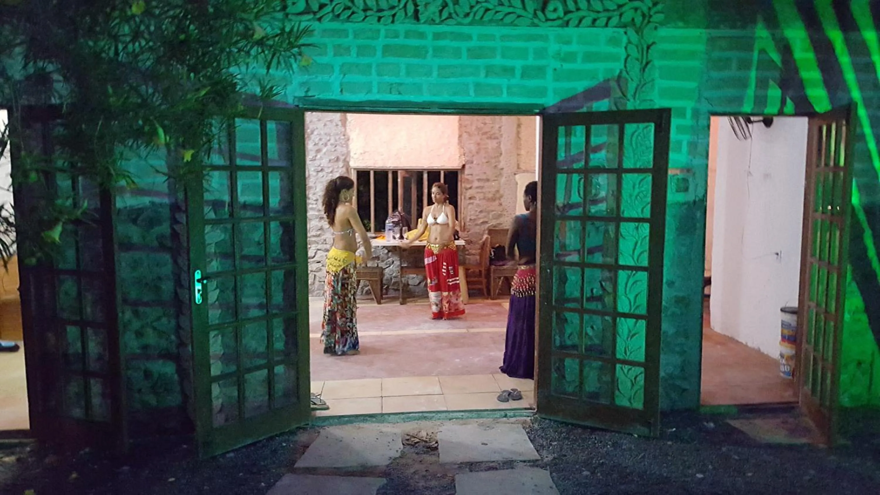 Facade/entrance in Imbassaí Pousada Hostel Lujimba