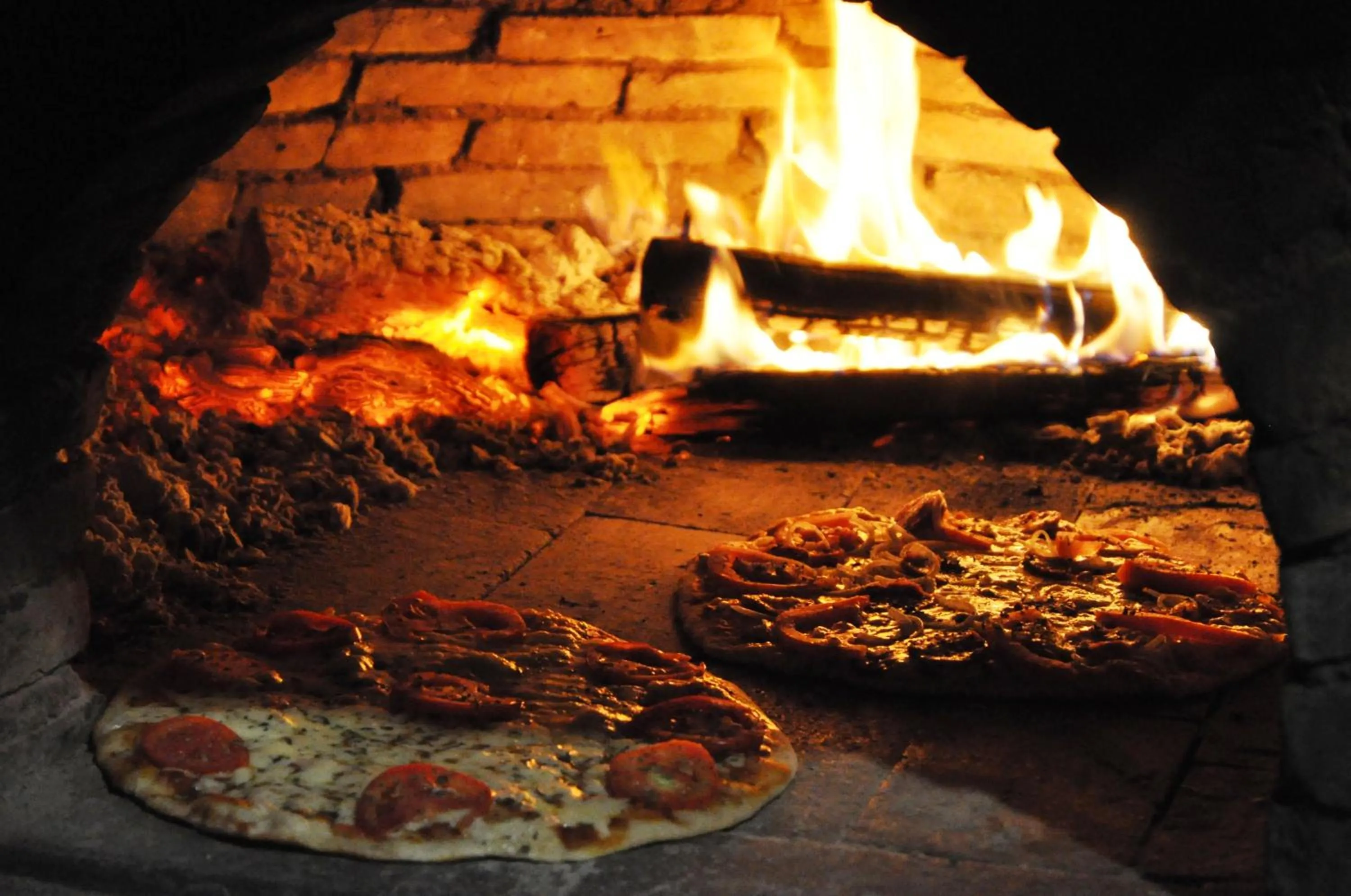 Food in Imbassaí Pousada Hostel Lujimba