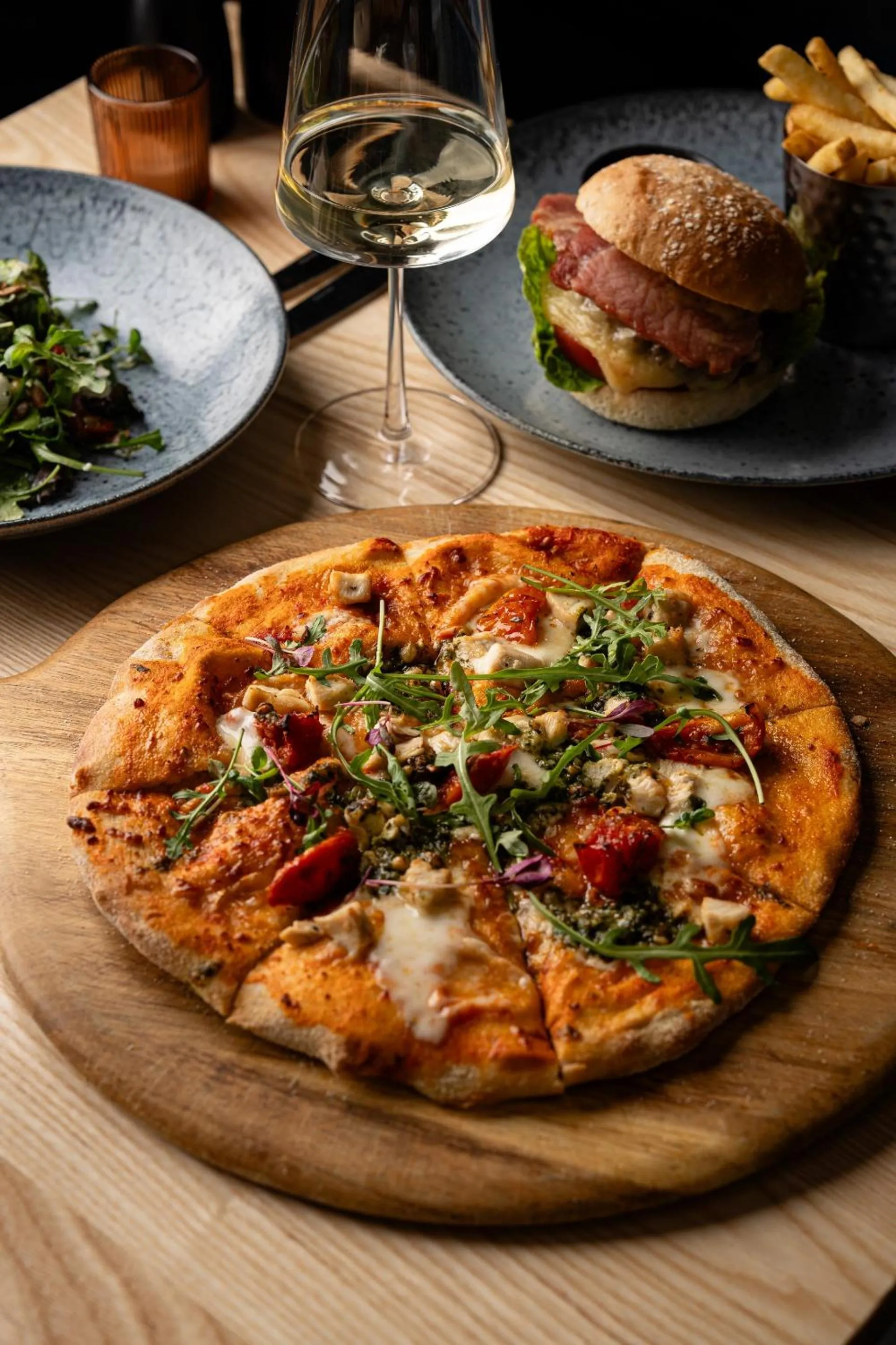 Restaurant/places to eat in Penrhos Park