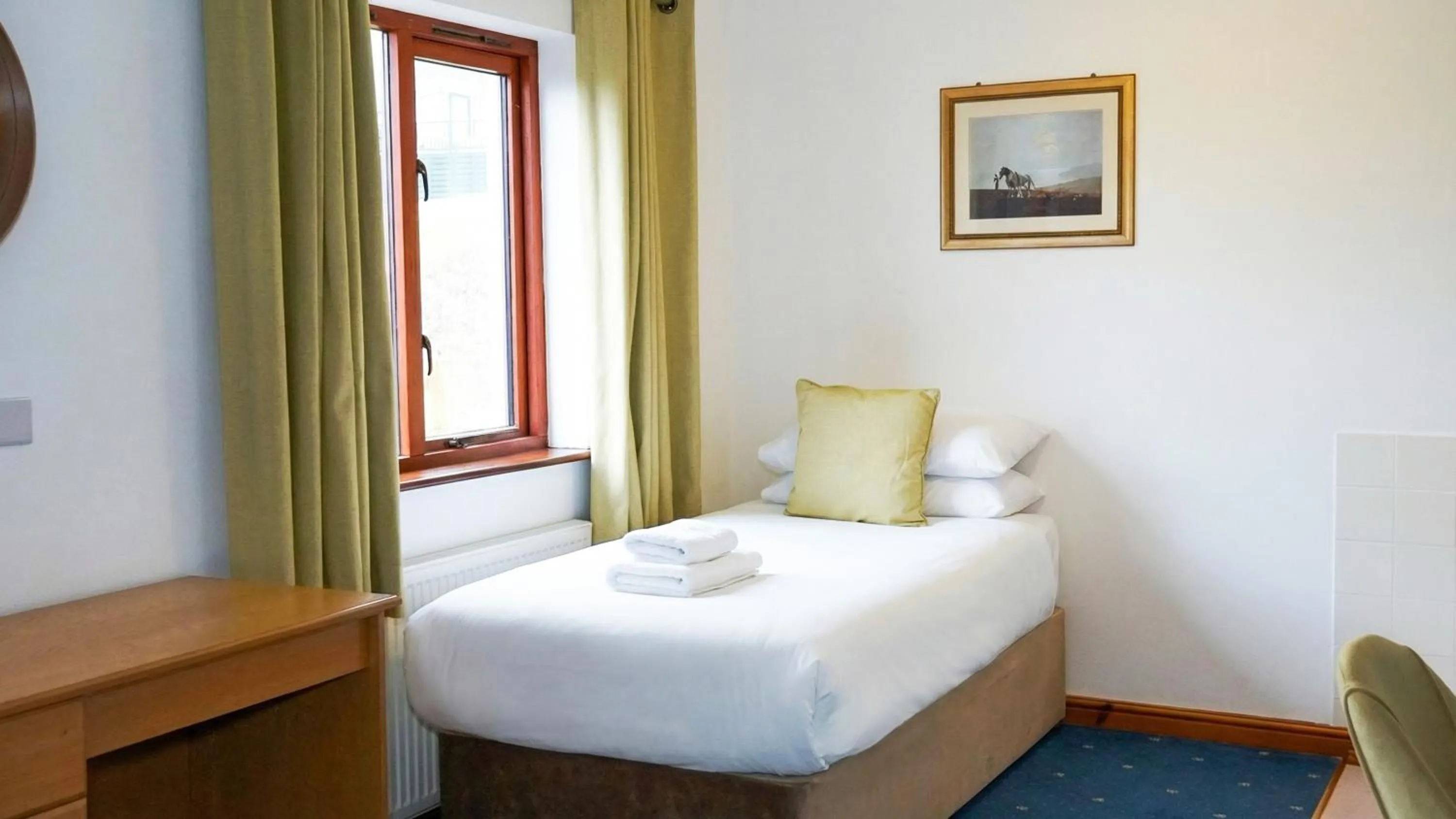 Family, Bed in Penrhos Park