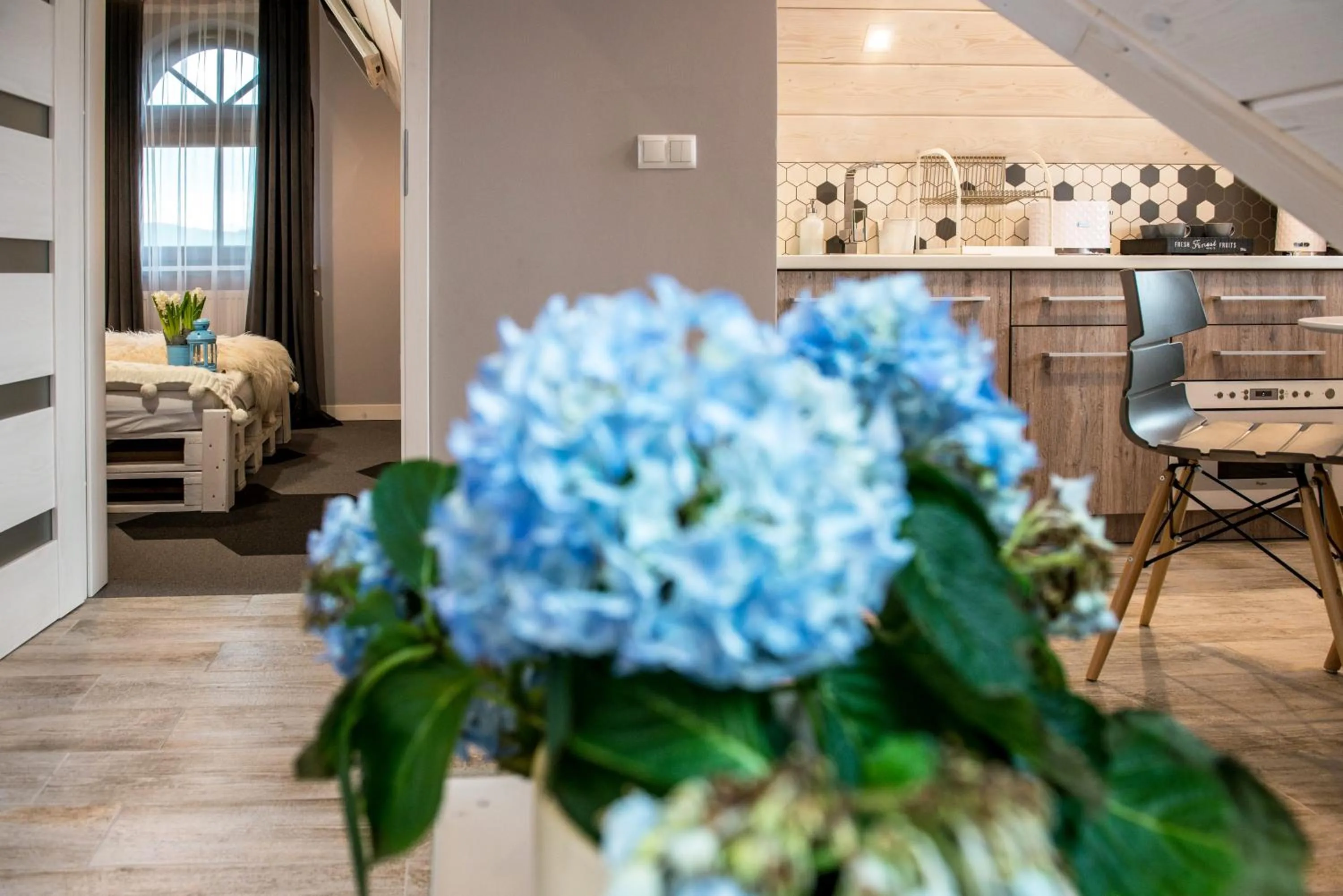 Decorative detail in Silverton -sauna,jacuzzi,mini siłownia,bar sezonowy, przyjazny rodzinom