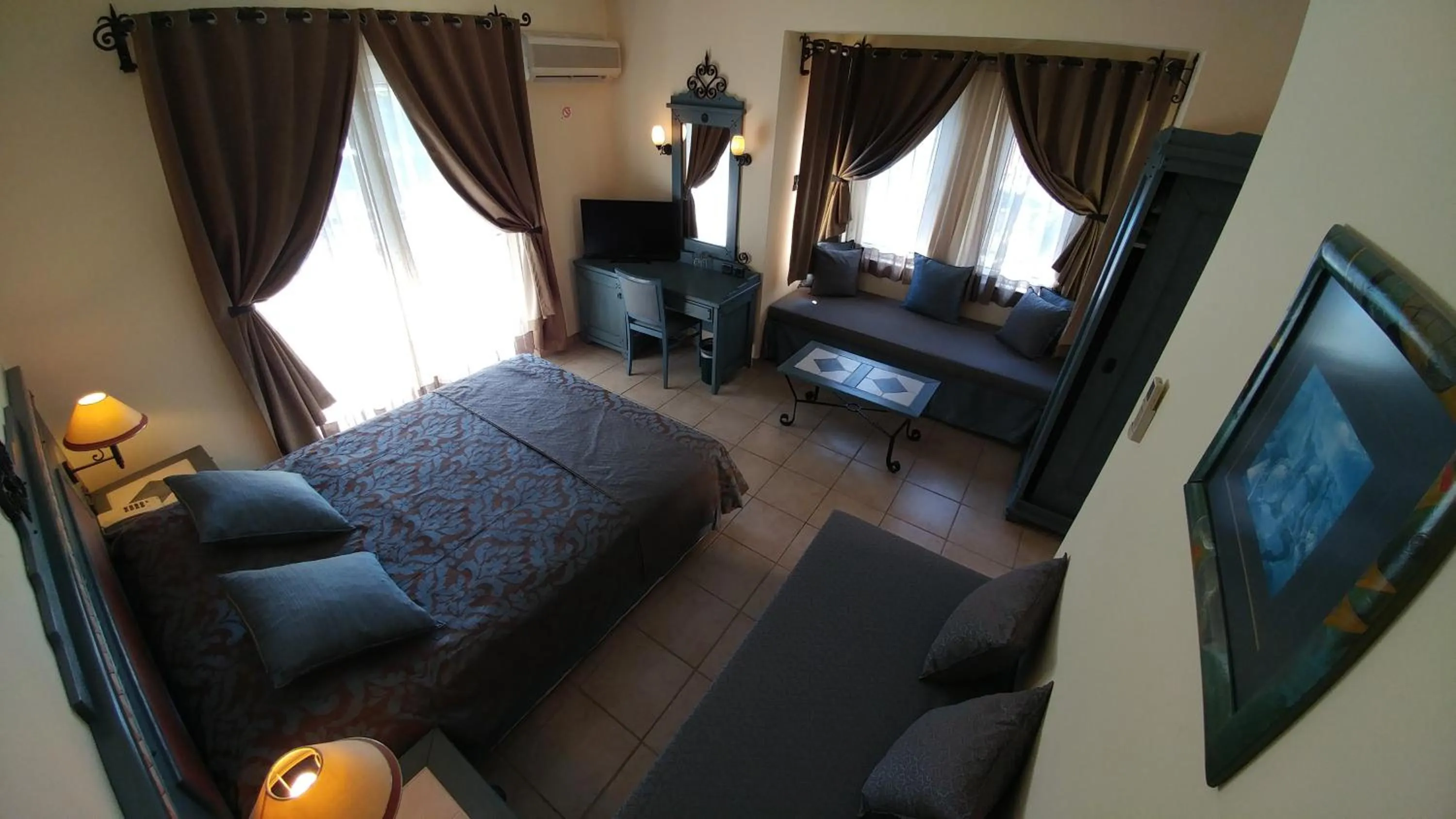 Bedroom in Club Alla Turca