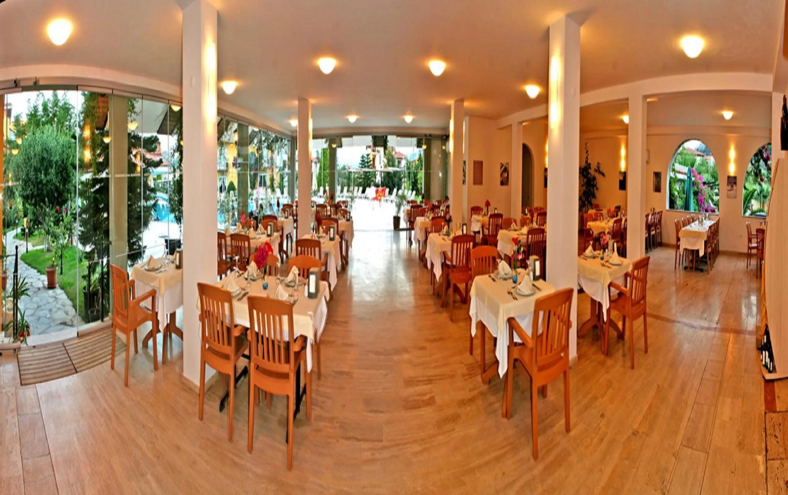 Restaurant/places to eat in Club Alla Turca