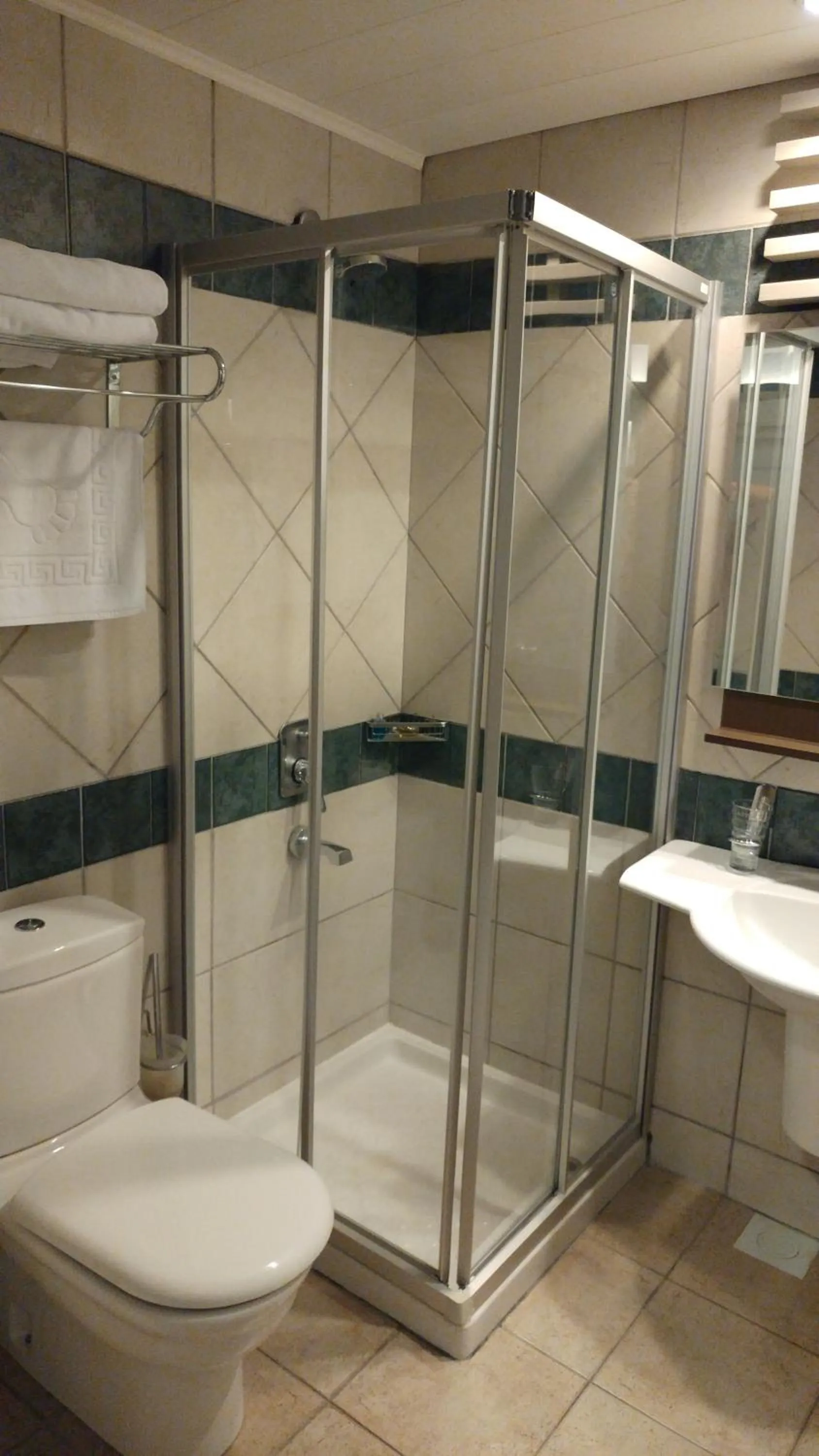 Shower in Club Alla Turca