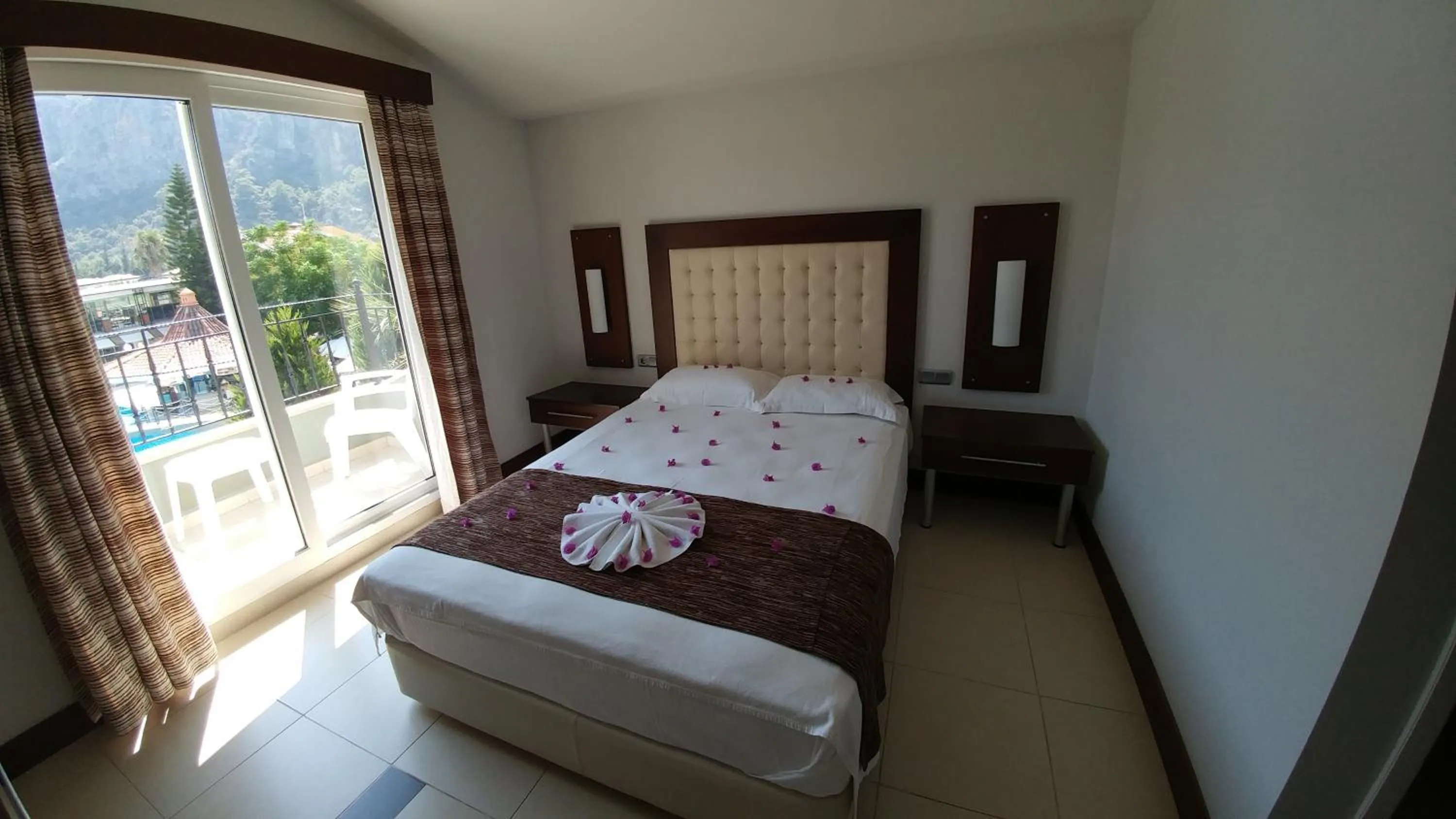 Bedroom in Club Alla Turca