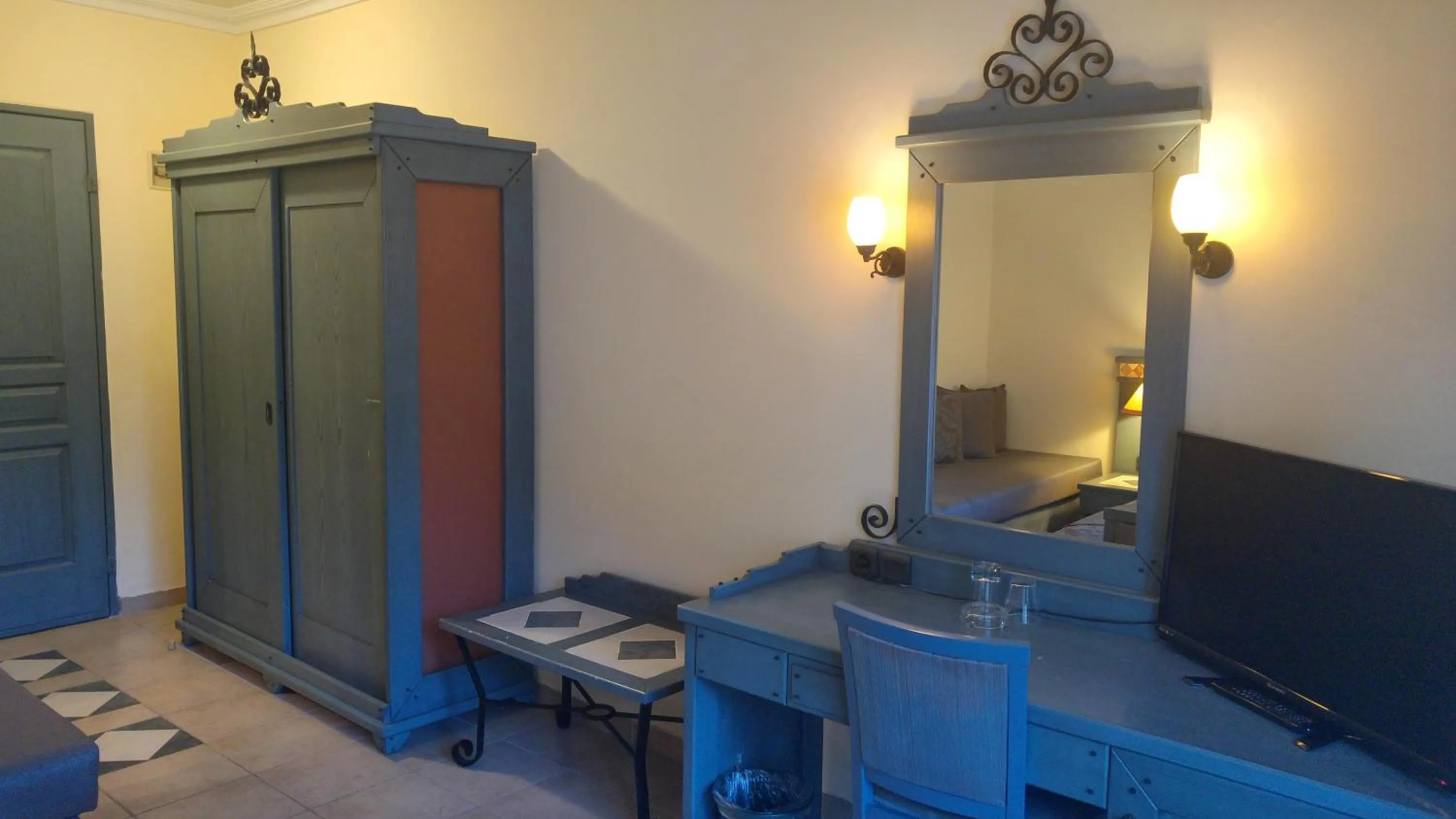 TV and multimedia in Club Alla Turca