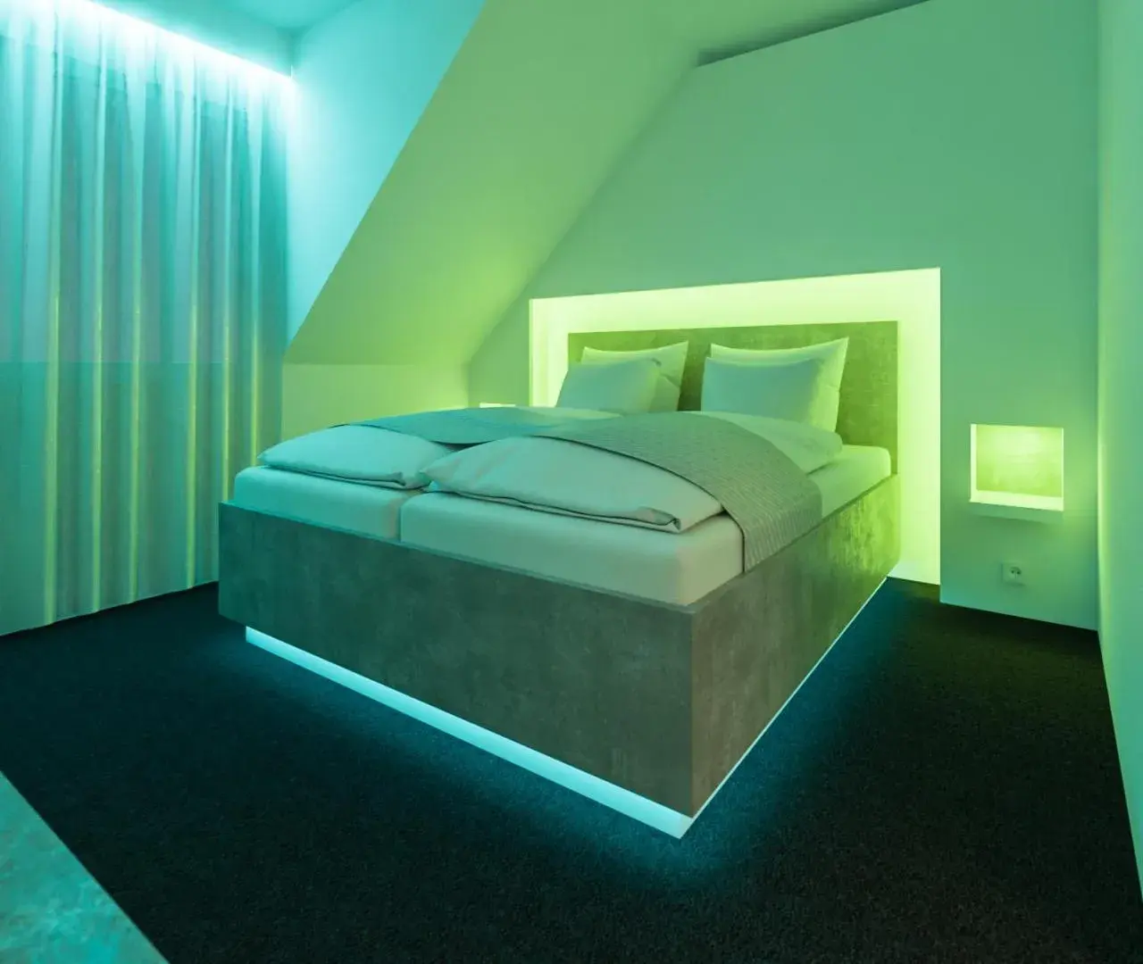 Studio facing courtyard in smartel at The Unbrexit Studio facing courtyard in smartel at The Unbrexit