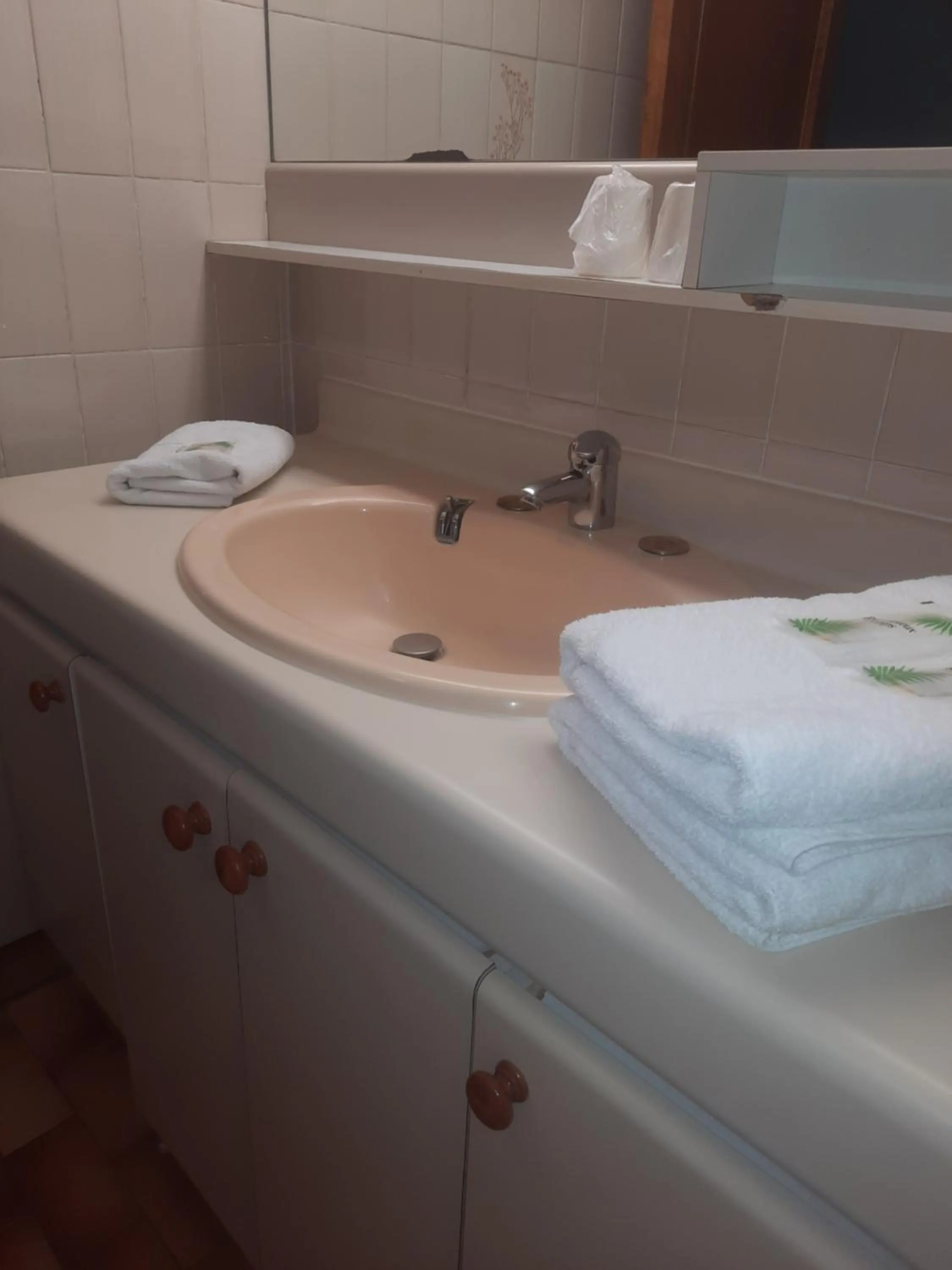 Bathroom in Hôtel Central