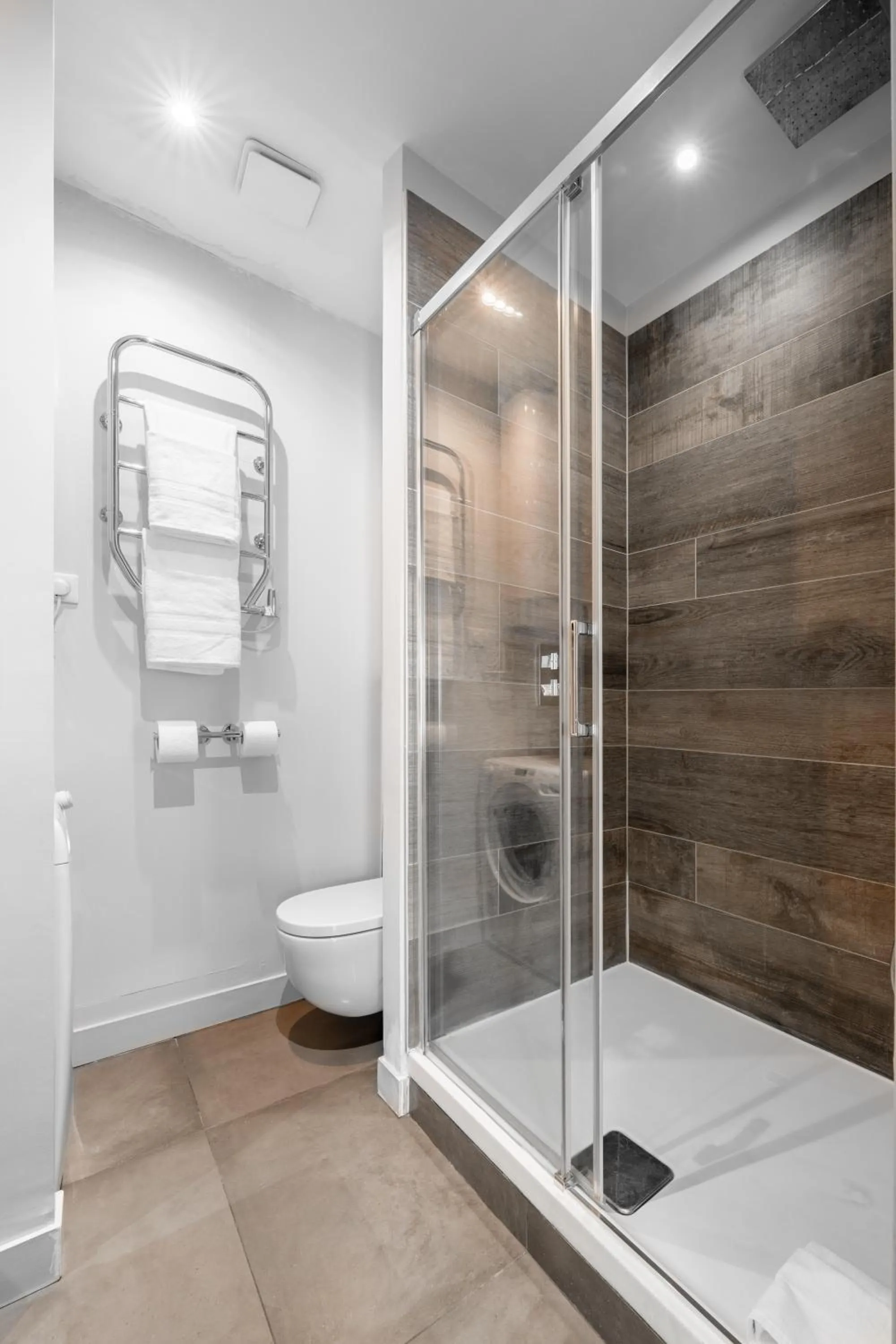 Shower in Apparts de l'Oncle Louis