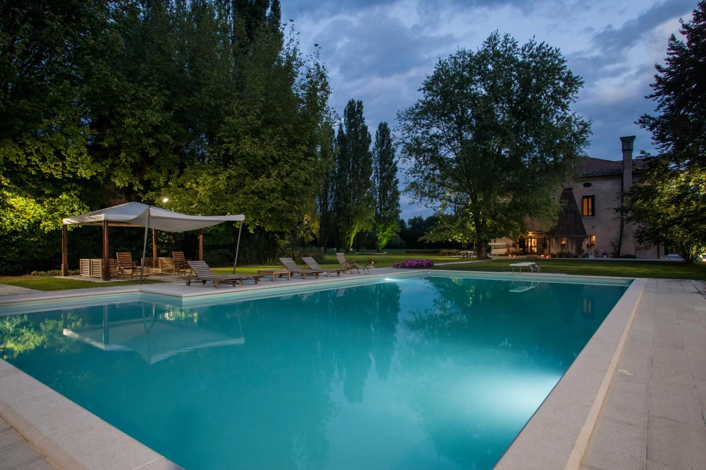 Swimming pool in Villa Irene