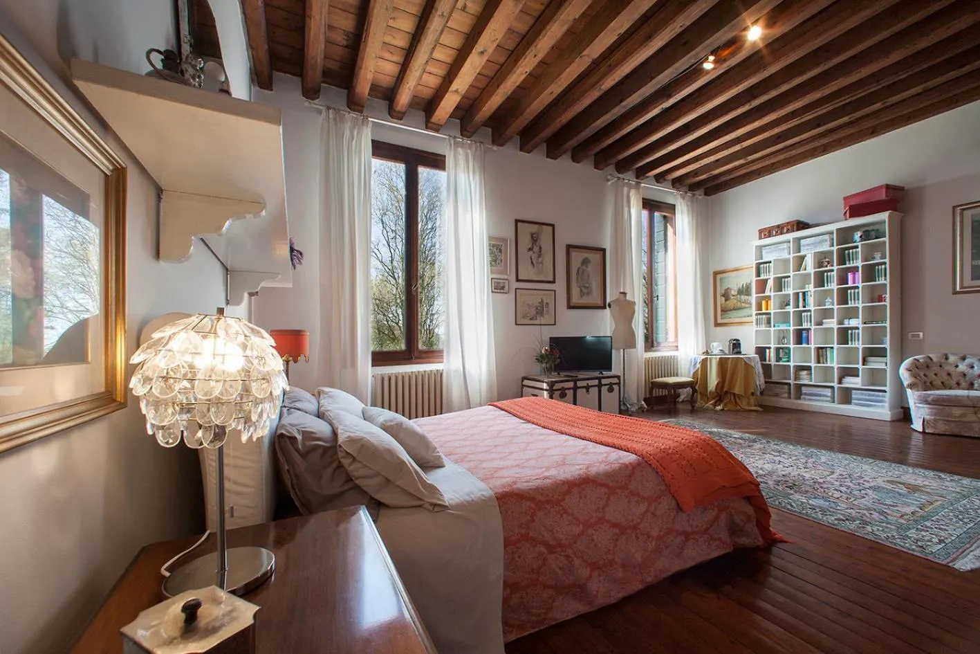 Bedroom, Bed in Villa Irene