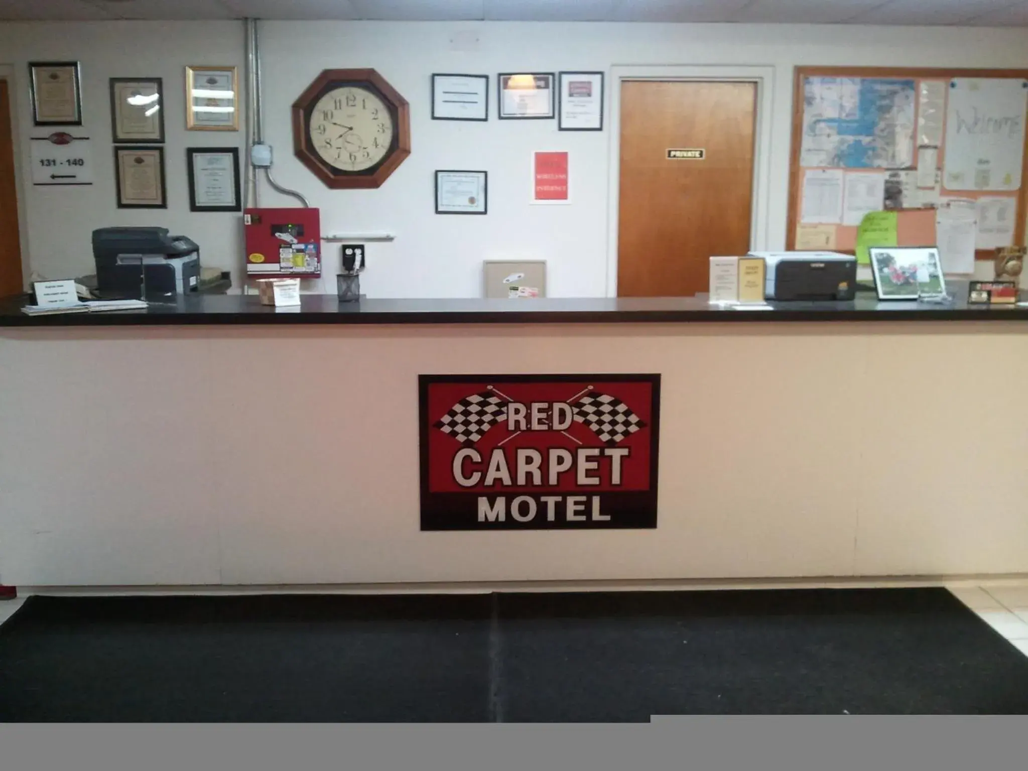 Lobby or reception, Lobby/Reception in Red Carpet Motel - Knoxville Lobby or reception, Lobby/Reception in Red Carpet Motel - Knoxville