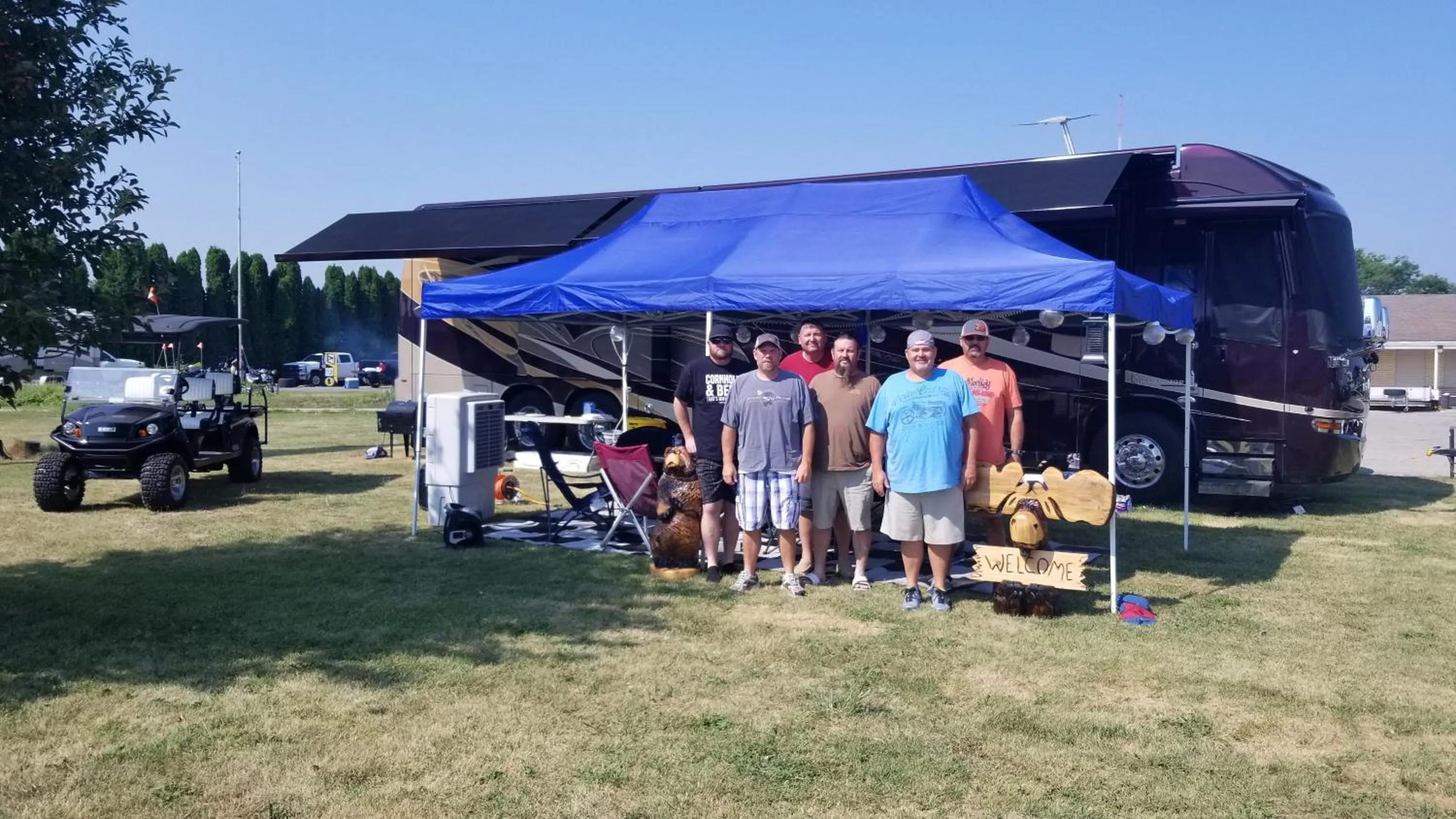 Facade/entrance in Red Carpet Motel - Knoxville
