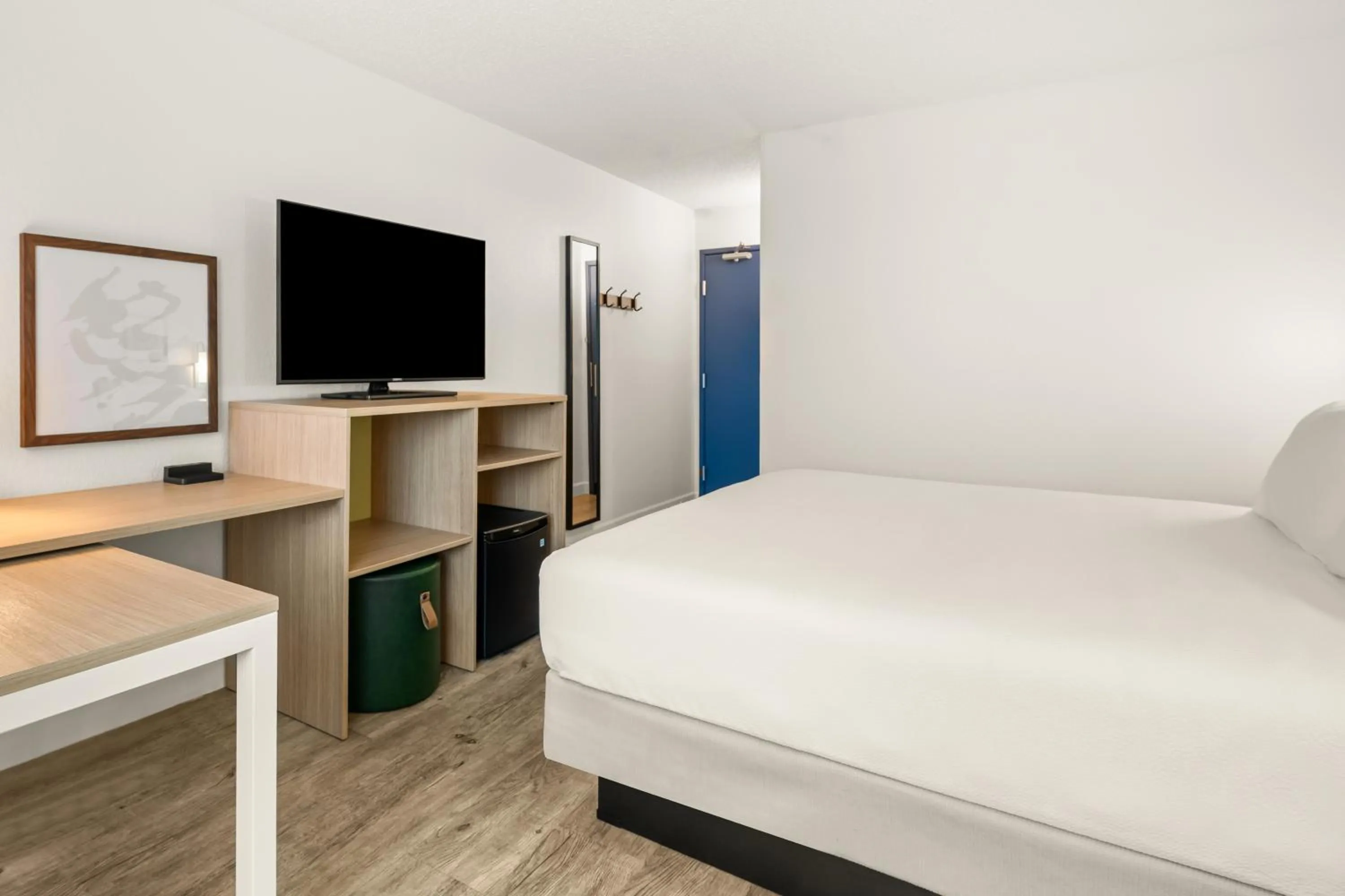 Bed in Spark By Hilton Eden Prairie