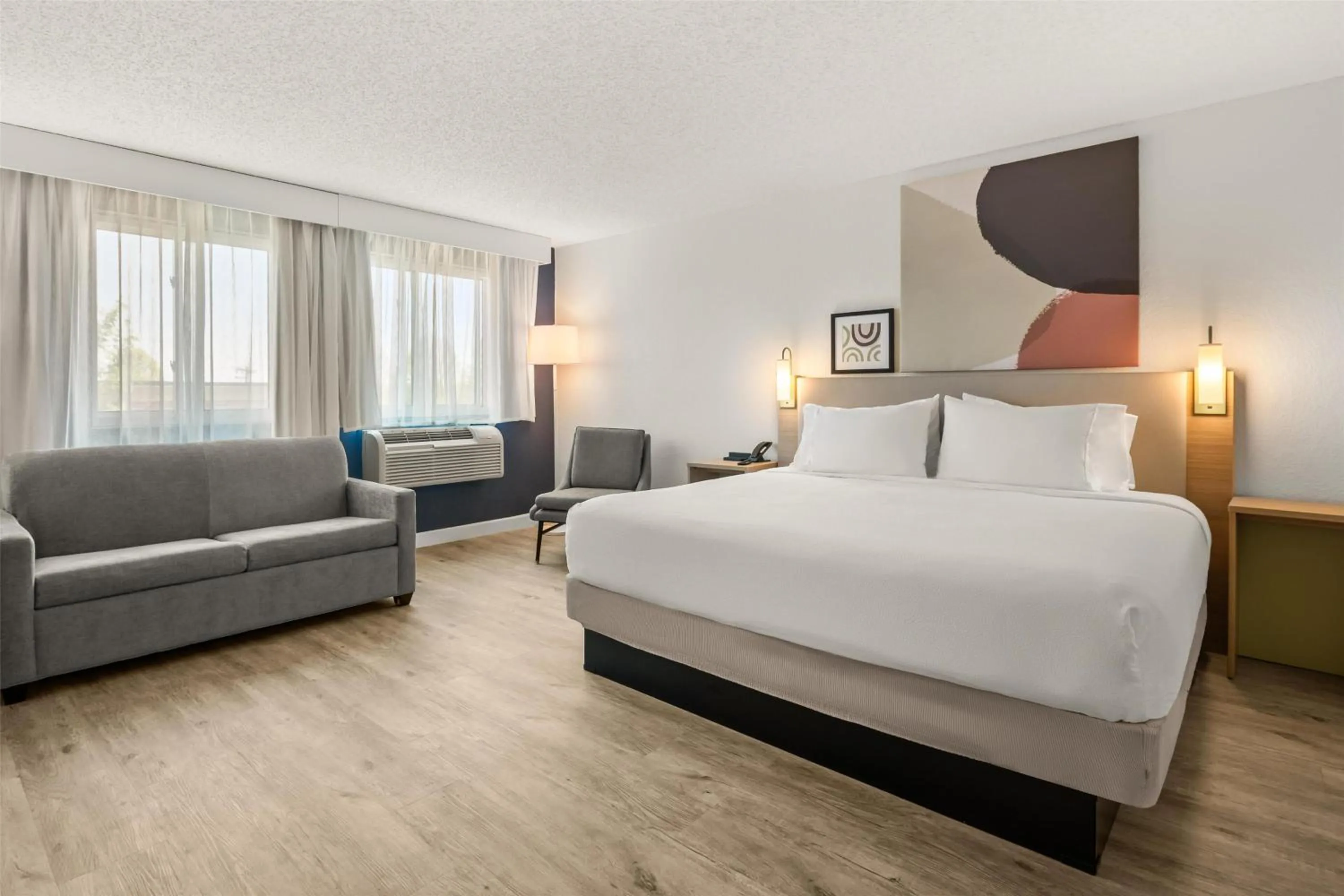 Living room, Bed in Spark By Hilton Eden Prairie