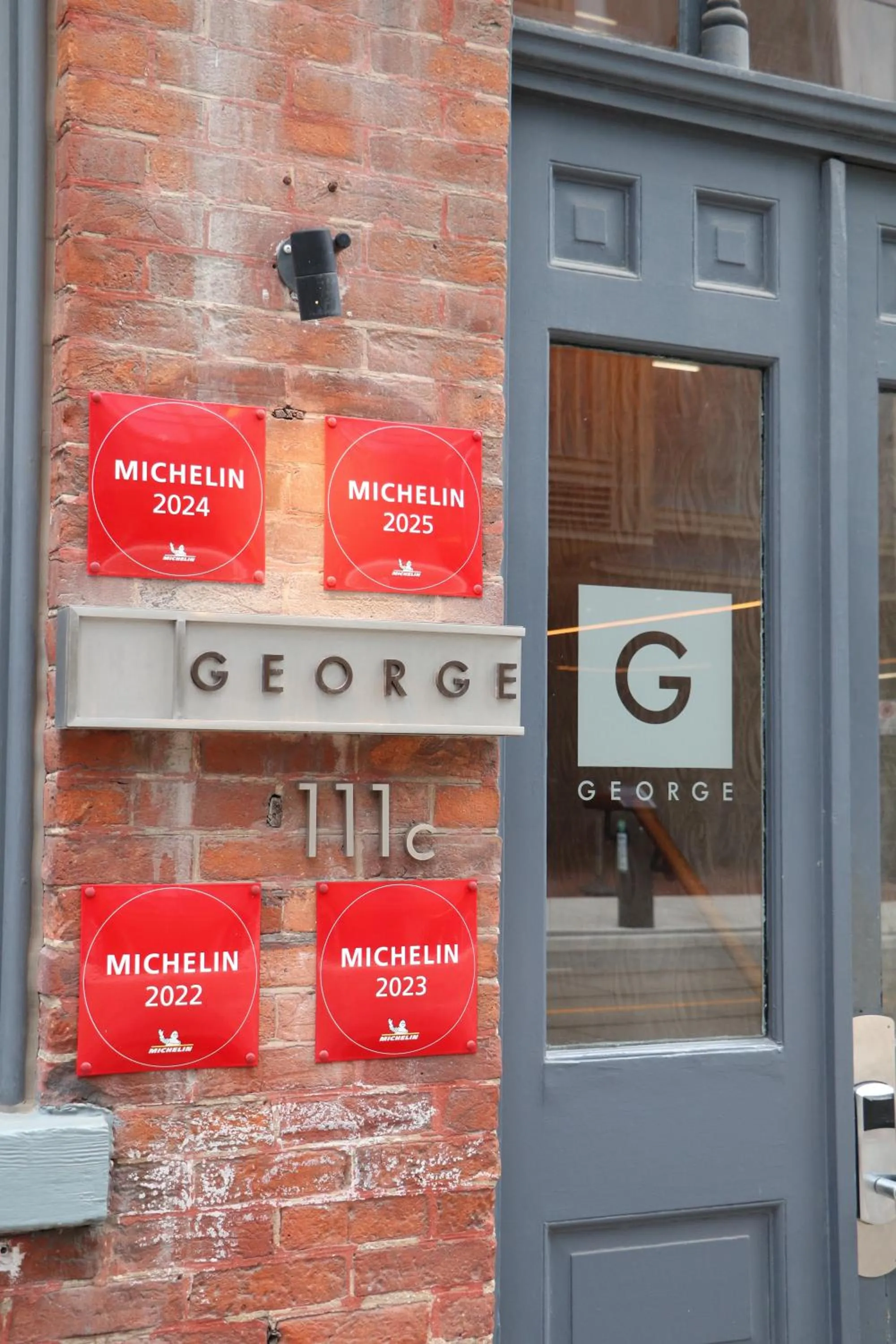 Restaurant/places to eat in The Ivy at Verity