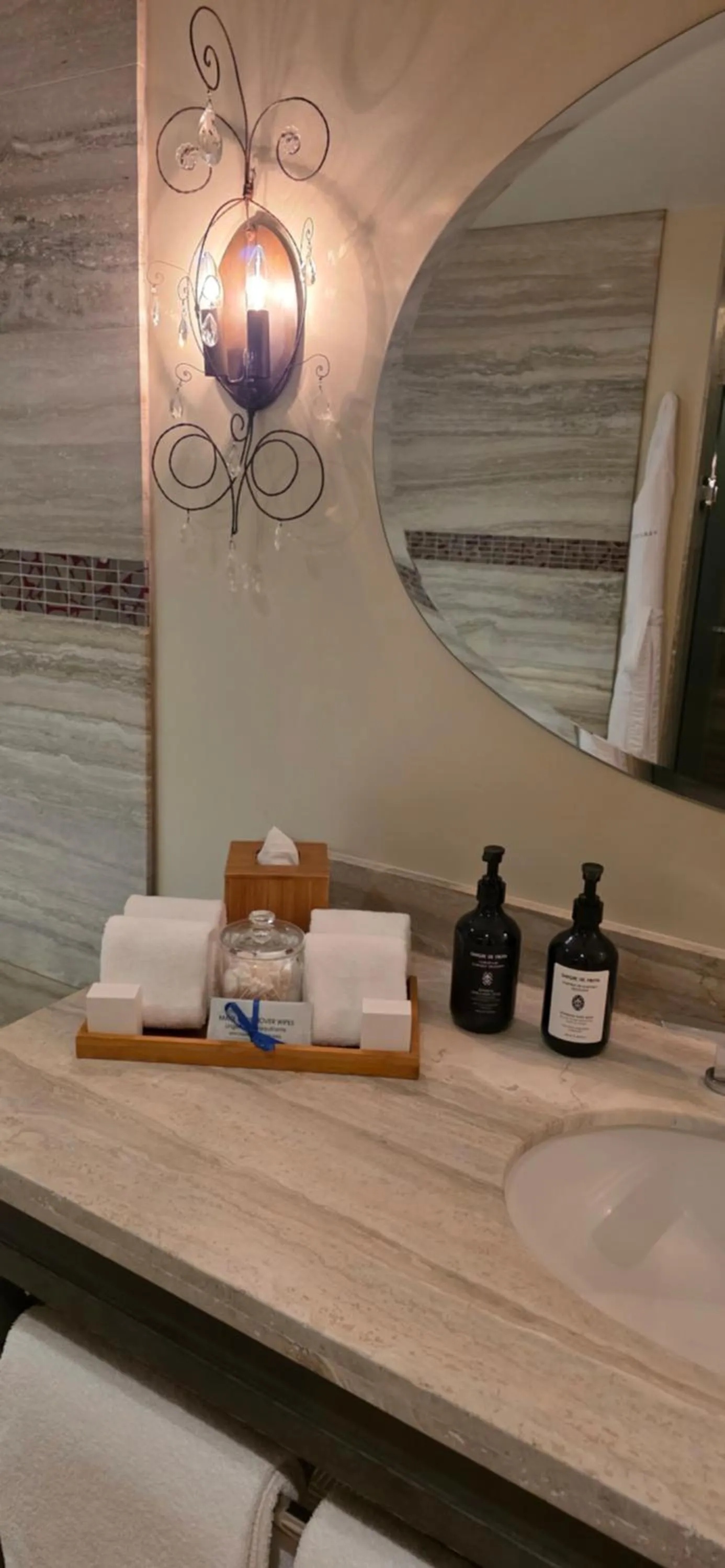 Bathroom in The Ivy at Verity