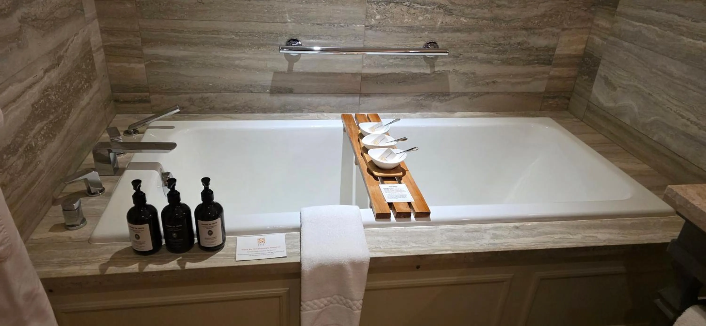 Bathroom in The Ivy at Verity