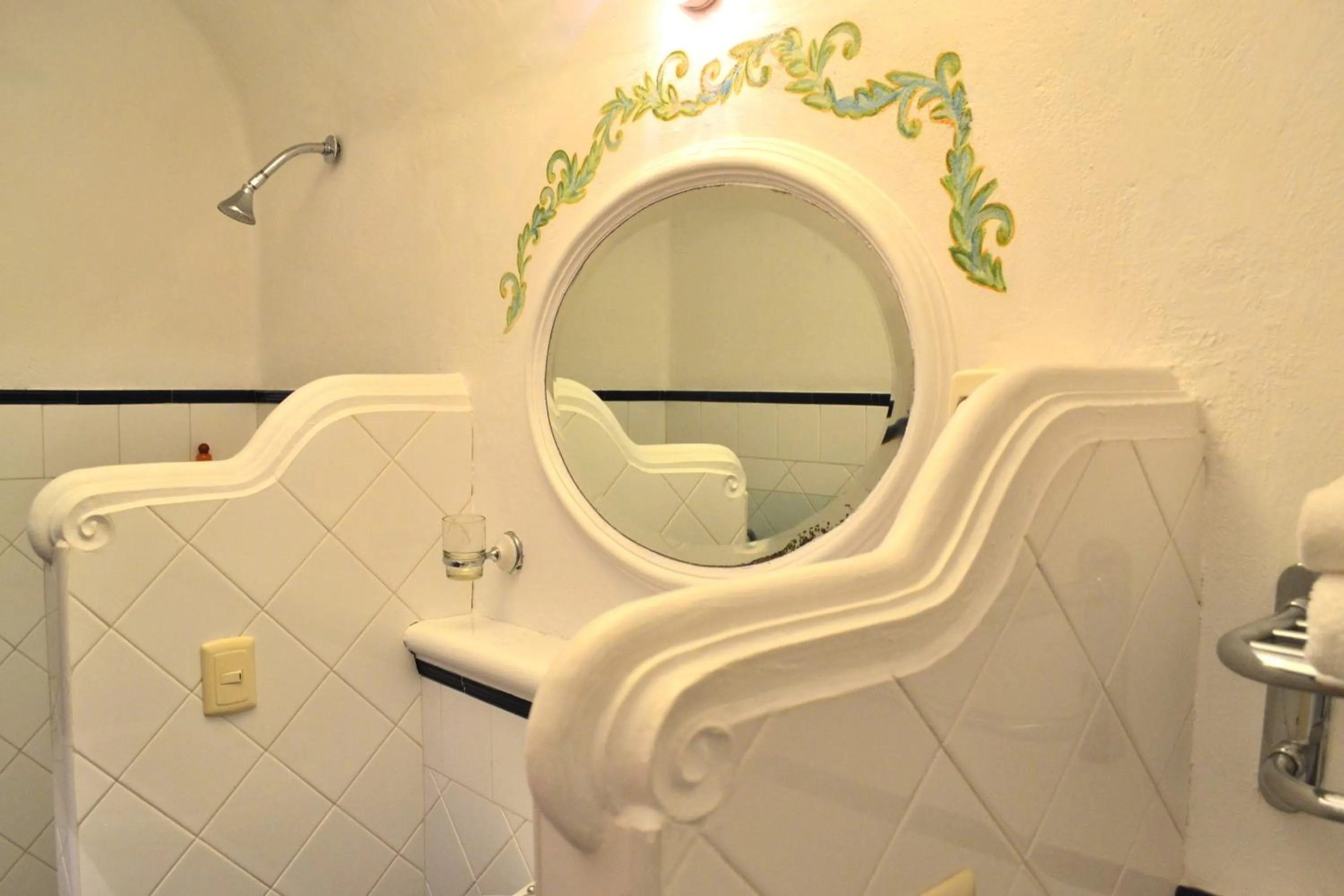 Bathroom in Meson del Alferez Coatepec
