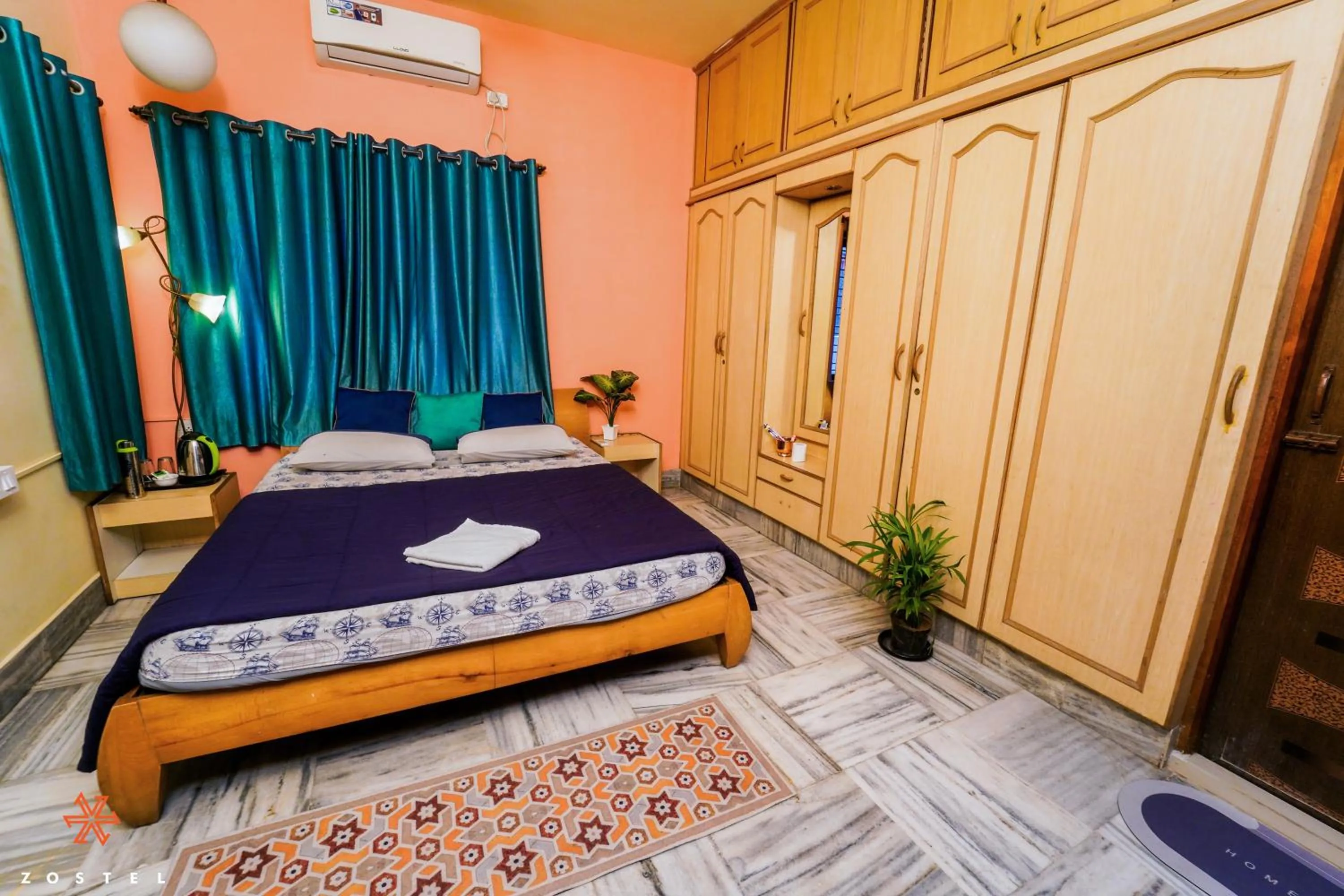 Bed in Zostel Mysore