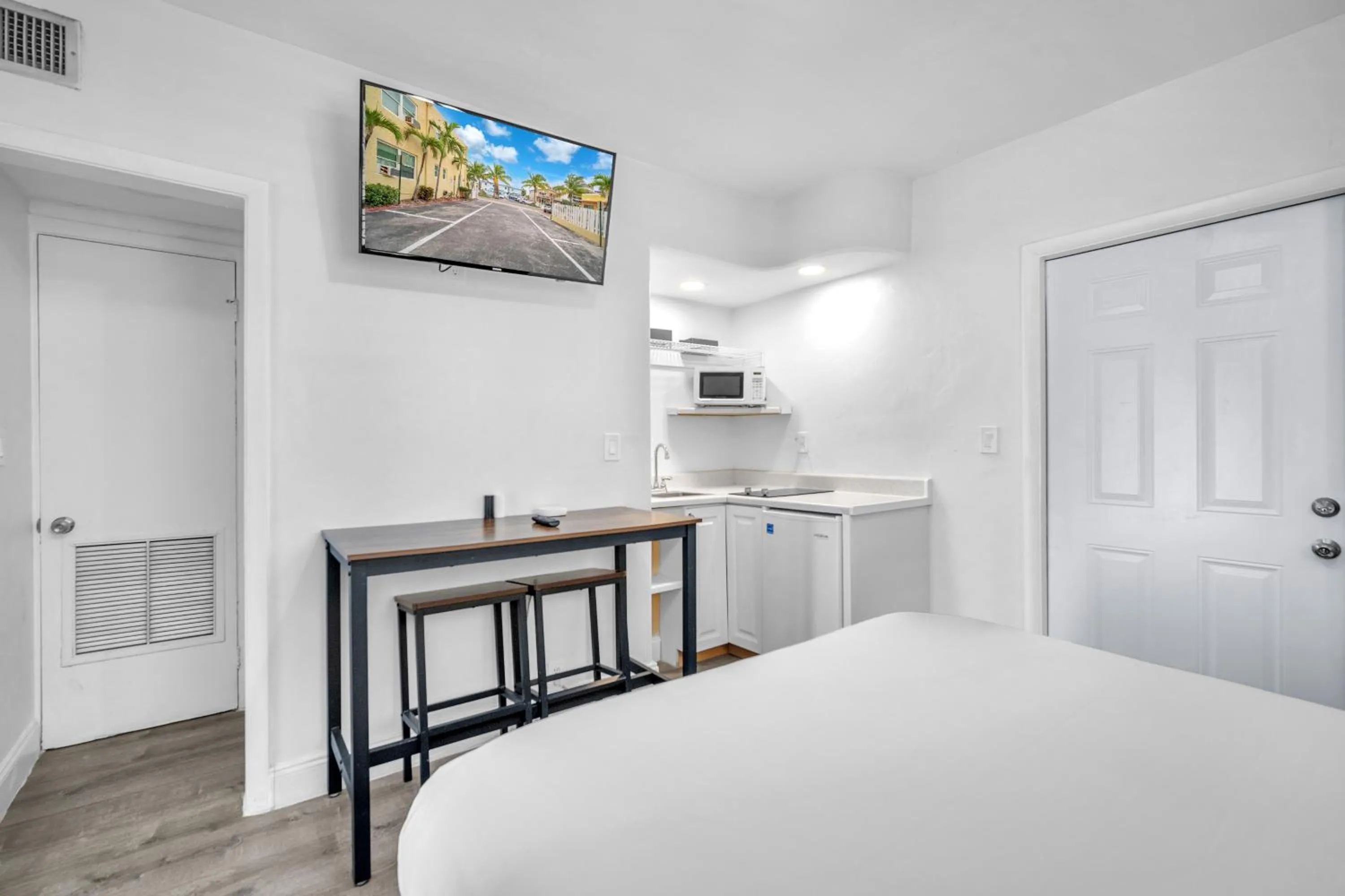 Bed in Laguna Blu Beach