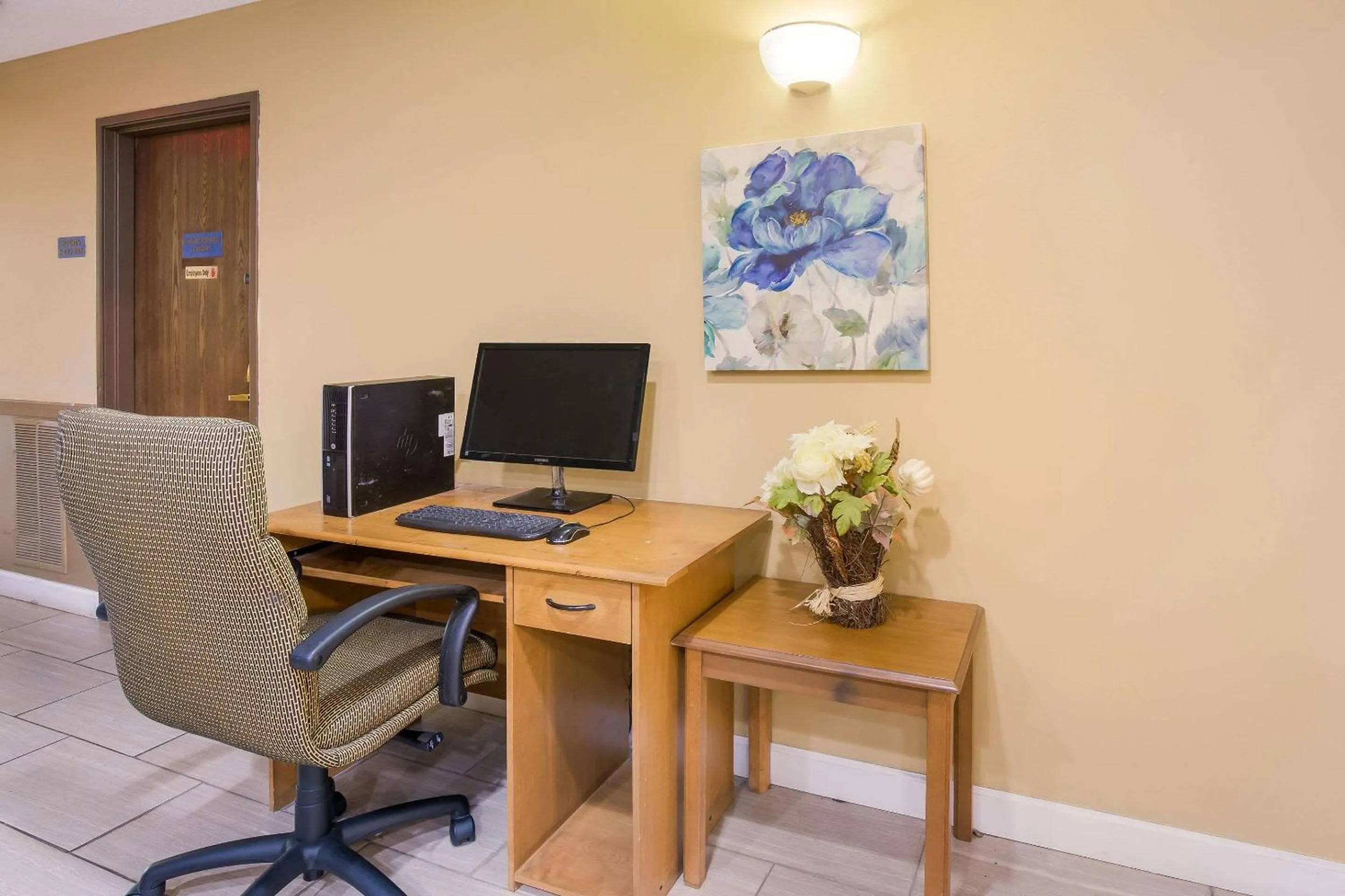 On site in Econo Lodge Lake Mills