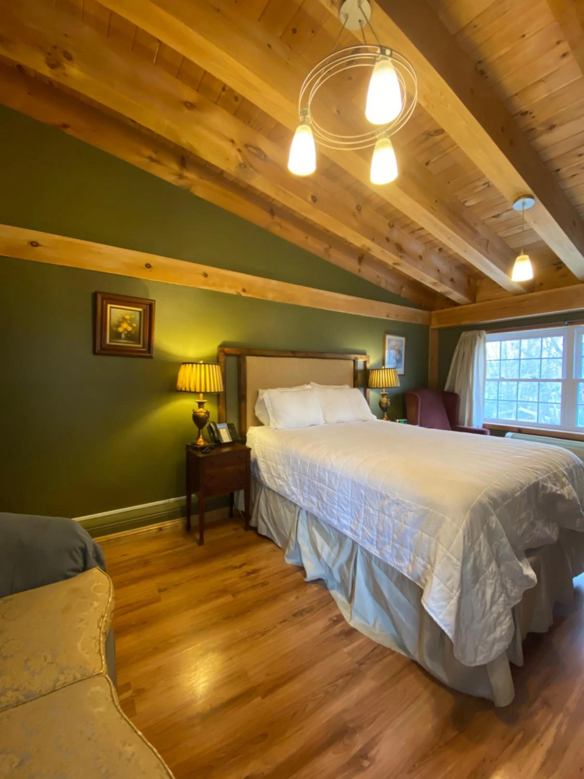 Bed in Timber House Resort